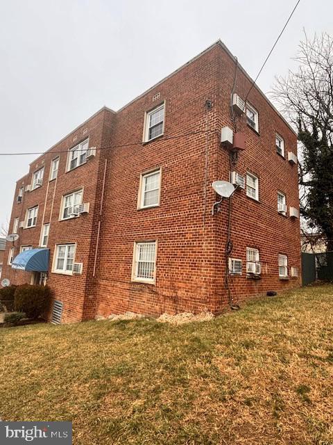 44 49TH ST SE #302, WASHINGTON, District Of Columbia 20019, 2 Bedrooms Bedrooms, ,1 BathroomBathrooms,Residential,For sale,44 49TH ST SE #302,DCDC2240658 MLS # DCDC2240658