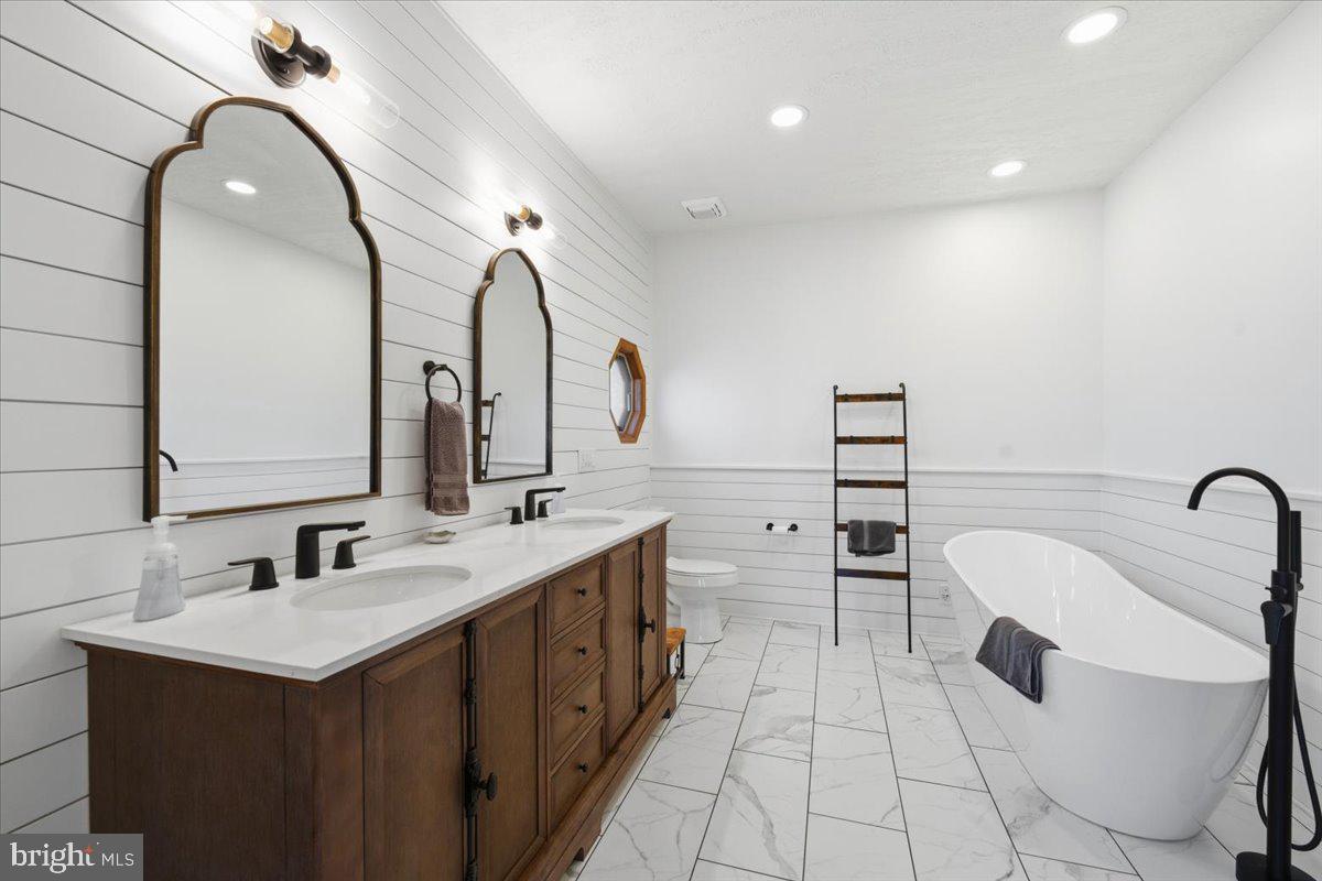 1970 MOREWOOD RD, HARDY, Virginia 24101, 4 Bedrooms Bedrooms, ,3 BathroomsBathrooms,Residential,For sale,1970 MOREWOOD RD,VAFK2000094 MLS # VAFK2000094