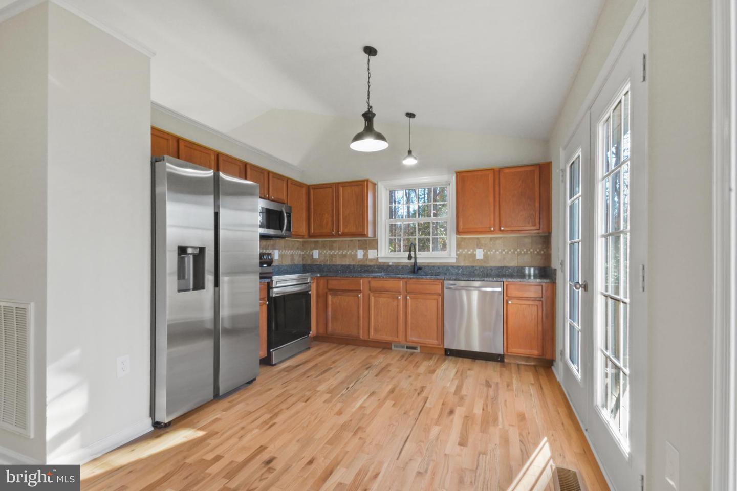 821 CAMPERS LN, RUTHER GLEN, Virginia 22546, 4 Bedrooms Bedrooms, 7 Rooms Rooms,3 BathroomsBathrooms,Residential,For sale,821 CAMPERS LN,VACV2009390 MLS # VACV2009390