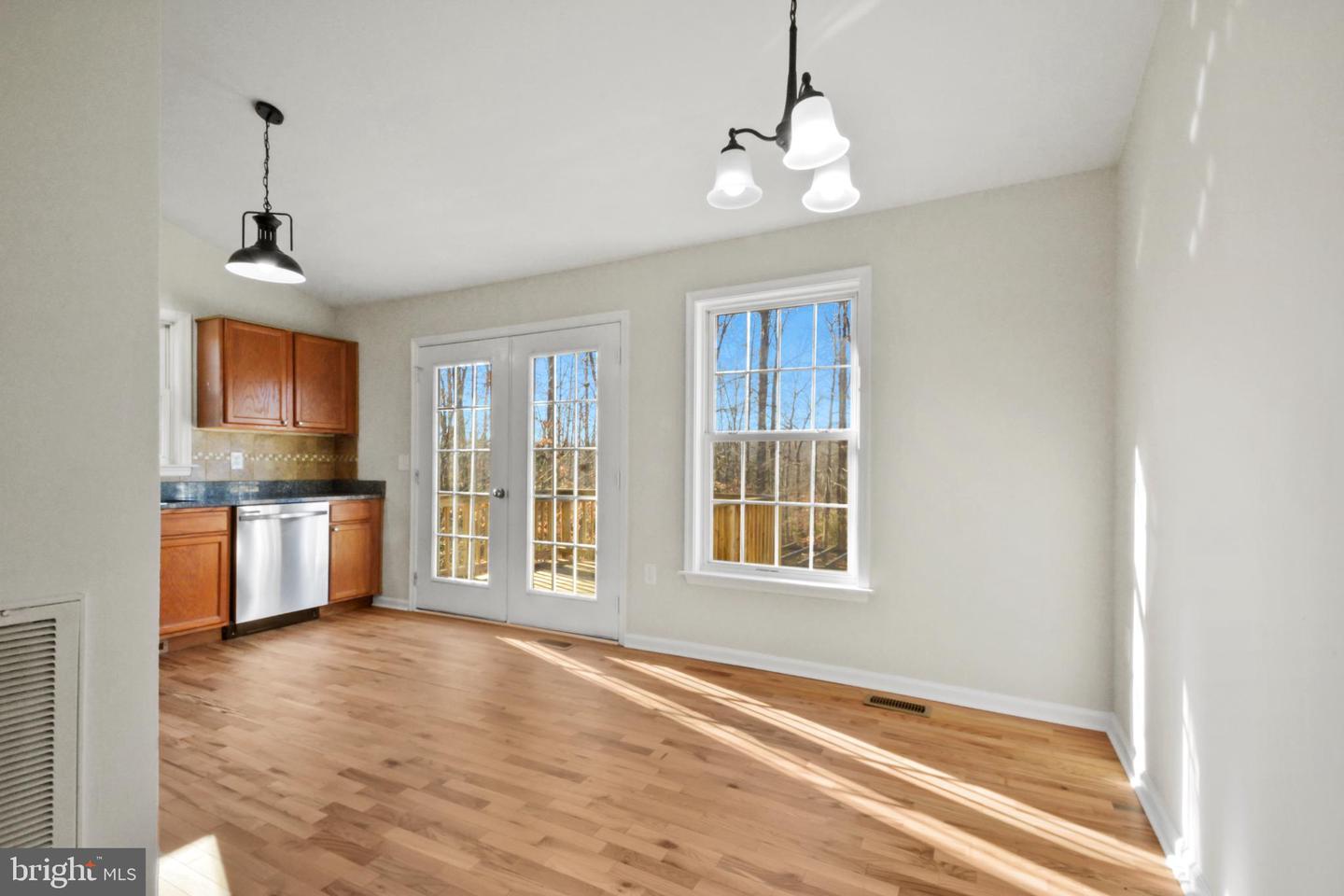 821 CAMPERS LN, RUTHER GLEN, Virginia 22546, 4 Bedrooms Bedrooms, 7 Rooms Rooms,3 BathroomsBathrooms,Residential,For sale,821 CAMPERS LN,VACV2009390 MLS # VACV2009390