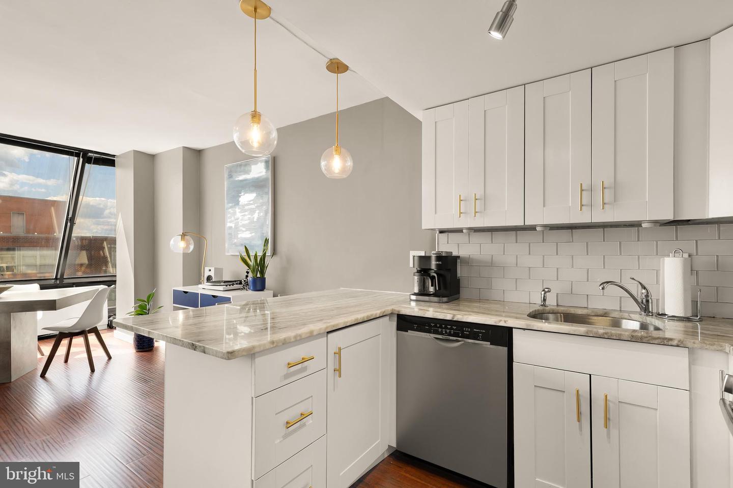 1245 13TH ST NW #1012, WASHINGTON, District Of Columbia 20005, 1 Bedroom Bedrooms, ,1 BathroomBathrooms,Residential,For sale,1245 13TH ST NW #1012,DCDC2241100 MLS # DCDC2241100