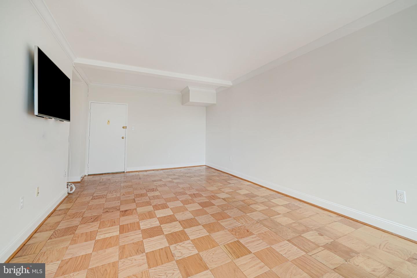 4390 LORCOM LN #810, ARLINGTON, Virginia 22207, 2 Bedrooms Bedrooms, ,1 BathroomBathrooms,Residential,For sale,4390 LORCOM LN #810,VAAR2067704 MLS # VAAR2067704