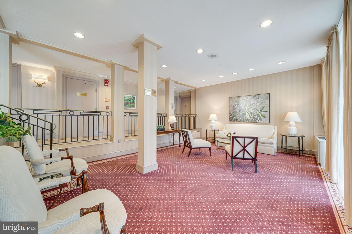 4390 LORCOM LN #810, ARLINGTON, Virginia 22207, 2 Bedrooms Bedrooms, ,1 BathroomBathrooms,Residential,For sale,4390 LORCOM LN #810,VAAR2067704 MLS # VAAR2067704