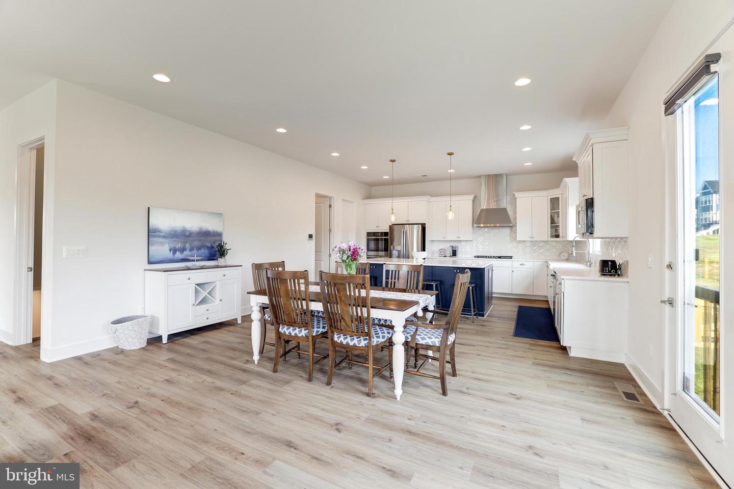 41490 BEDFORD FALLS CT, ALDIE, Virginia 20105, 5 Bedrooms Bedrooms, ,4 BathroomsBathrooms,Residential,For sale,41490 BEDFORD FALLS CT,VALO2113890 MLS # VALO2113890