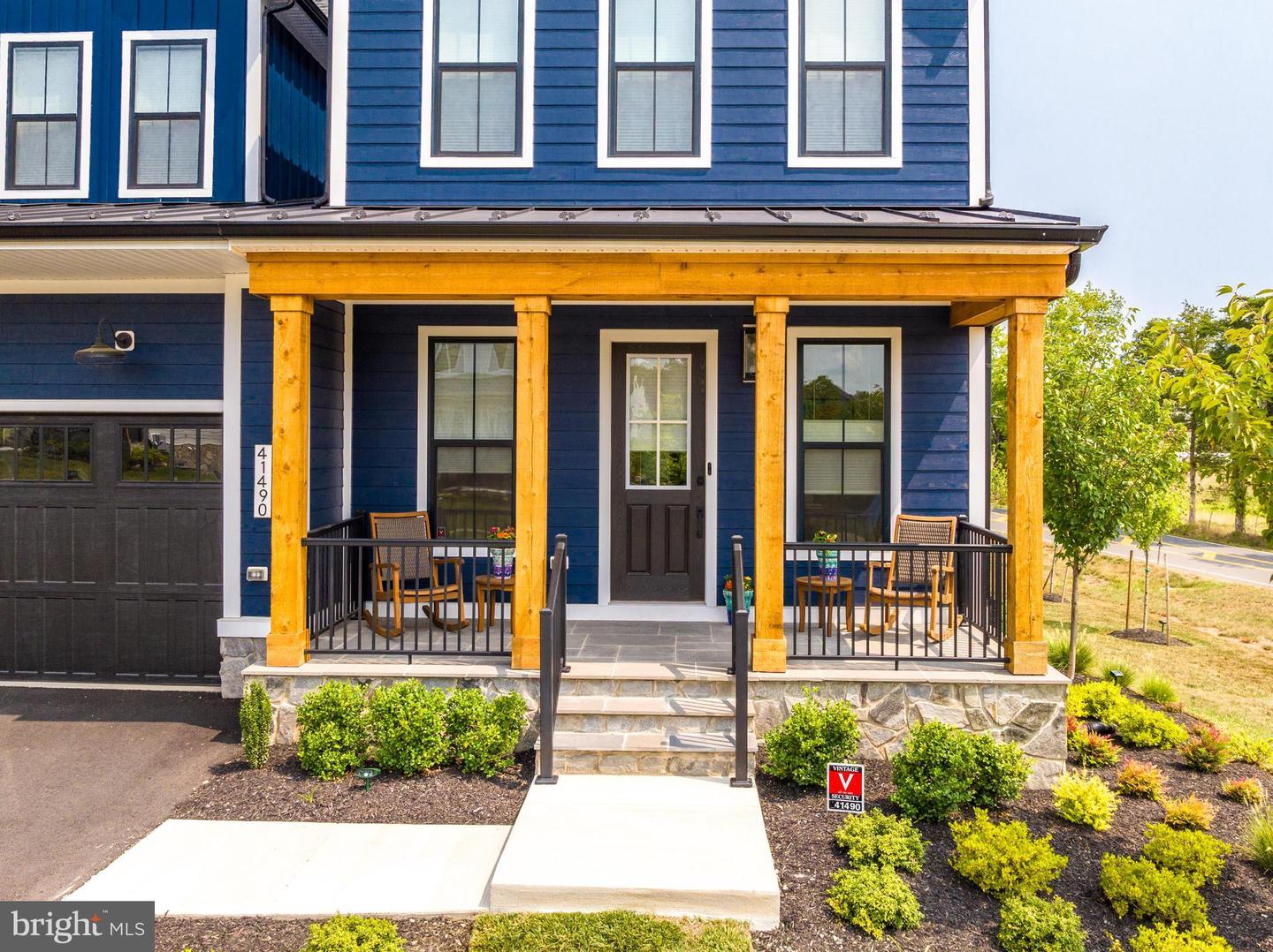 41490 BEDFORD FALLS CT, ALDIE, Virginia 20105, 5 Bedrooms Bedrooms, ,4 BathroomsBathrooms,Residential,For sale,41490 BEDFORD FALLS CT,VALO2113890 MLS # VALO2113890