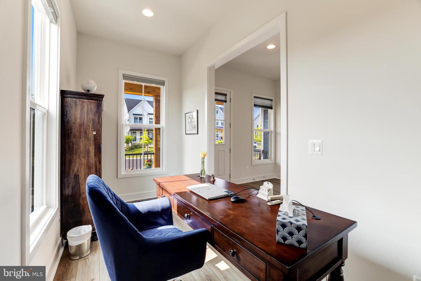 41490 BEDFORD FALLS CT, ALDIE, Virginia 20105, 5 Bedrooms Bedrooms, ,4 BathroomsBathrooms,Residential,For sale,41490 BEDFORD FALLS CT,VALO2113890 MLS # VALO2113890