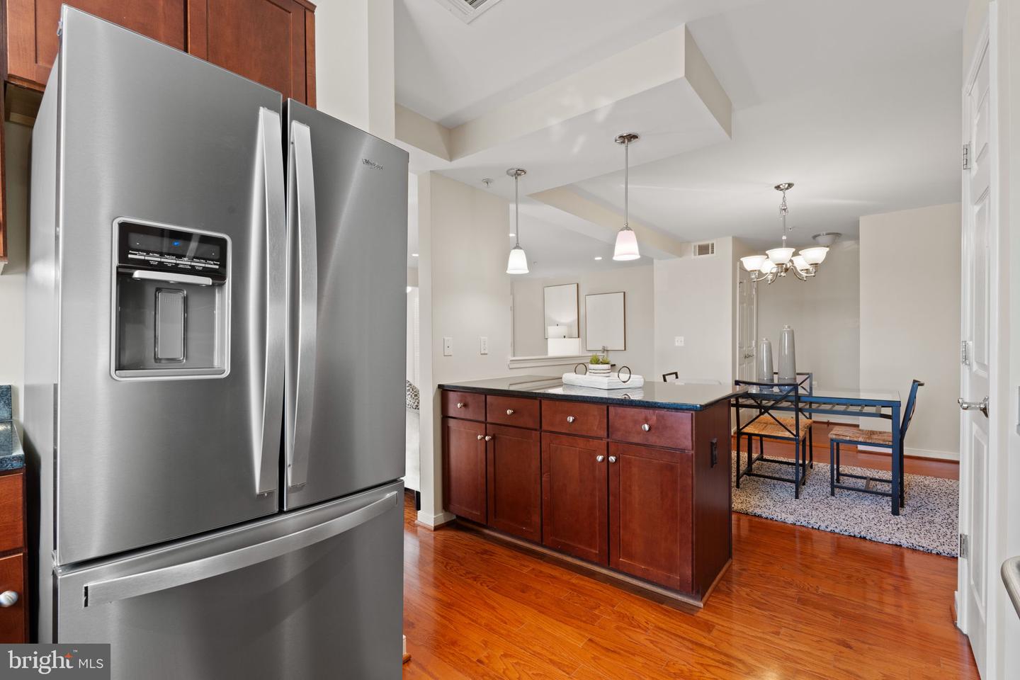 4065 S FOUR MILE RUN DR #303, ARLINGTON, Virginia 22204, 1 Bedroom Bedrooms, ,1 BathroomBathrooms,Residential,For sale,4065 S FOUR MILE RUN DR #303,VAAR2067714 MLS # VAAR2067714