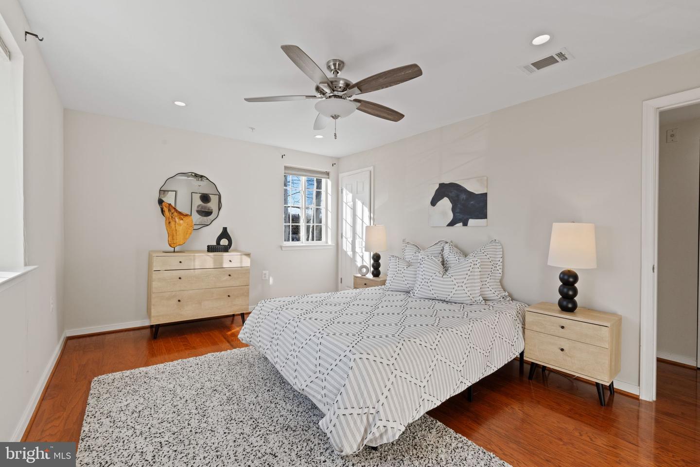 4065 S FOUR MILE RUN DR #303, ARLINGTON, Virginia 22204, 1 Bedroom Bedrooms, ,1 BathroomBathrooms,Residential,For sale,4065 S FOUR MILE RUN DR #303,VAAR2067714 MLS # VAAR2067714