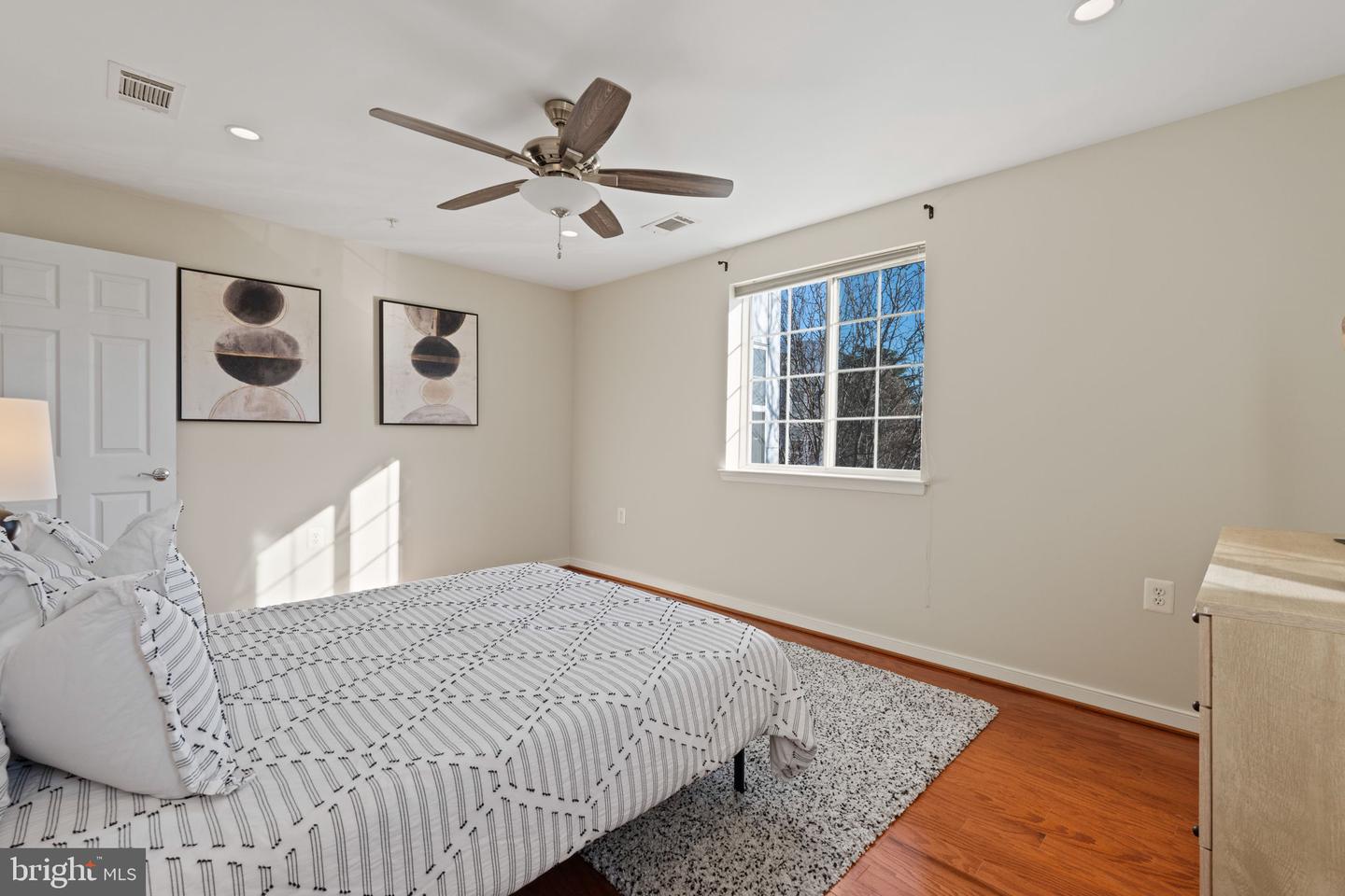 4065 S FOUR MILE RUN DR #303, ARLINGTON, Virginia 22204, 1 Bedroom Bedrooms, ,1 BathroomBathrooms,Residential,For sale,4065 S FOUR MILE RUN DR #303,VAAR2067714 MLS # VAAR2067714