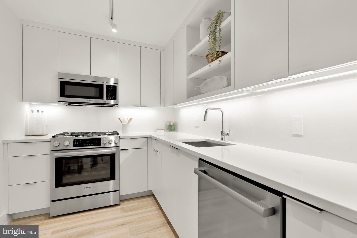 2939 VAN NESS ST NW #422, WASHINGTON, District Of Columbia 20008, 1 Bedroom Bedrooms, ,1 BathroomBathrooms,Residential,For sale,2939 VAN NESS ST NW #422,DCDC2241200 MLS # DCDC2241200