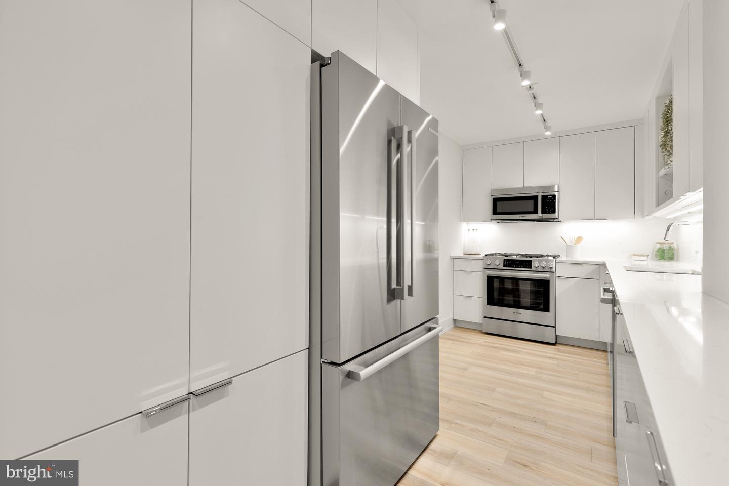 2939 VAN NESS ST NW #422, WASHINGTON, District Of Columbia 20008, 1 Bedroom Bedrooms, ,1 BathroomBathrooms,Residential,For sale,2939 VAN NESS ST NW #422,DCDC2241200 MLS # DCDC2241200