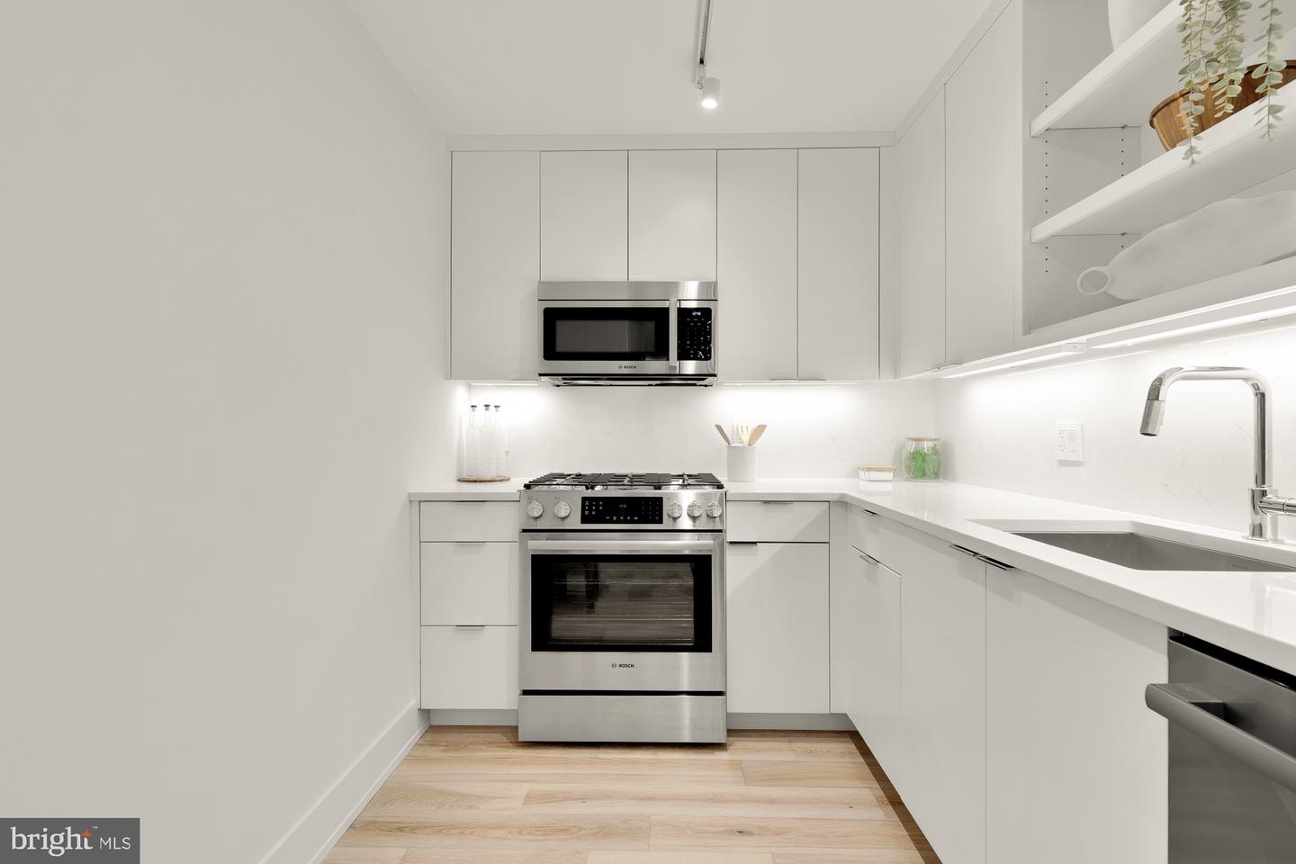 2939 VAN NESS ST NW #422, WASHINGTON, District Of Columbia 20008, 1 Bedroom Bedrooms, ,1 BathroomBathrooms,Residential,For sale,2939 VAN NESS ST NW #422,DCDC2241200 MLS # DCDC2241200