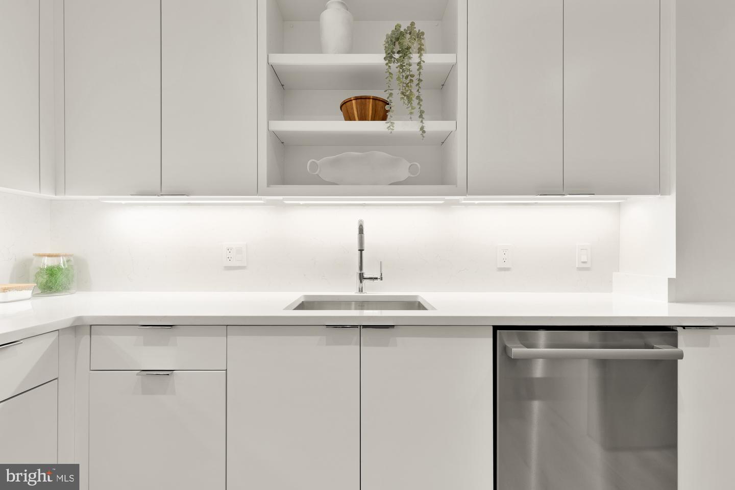 2939 VAN NESS ST NW #422, WASHINGTON, District Of Columbia 20008, 1 Bedroom Bedrooms, ,1 BathroomBathrooms,Residential,For sale,2939 VAN NESS ST NW #422,DCDC2241200 MLS # DCDC2241200