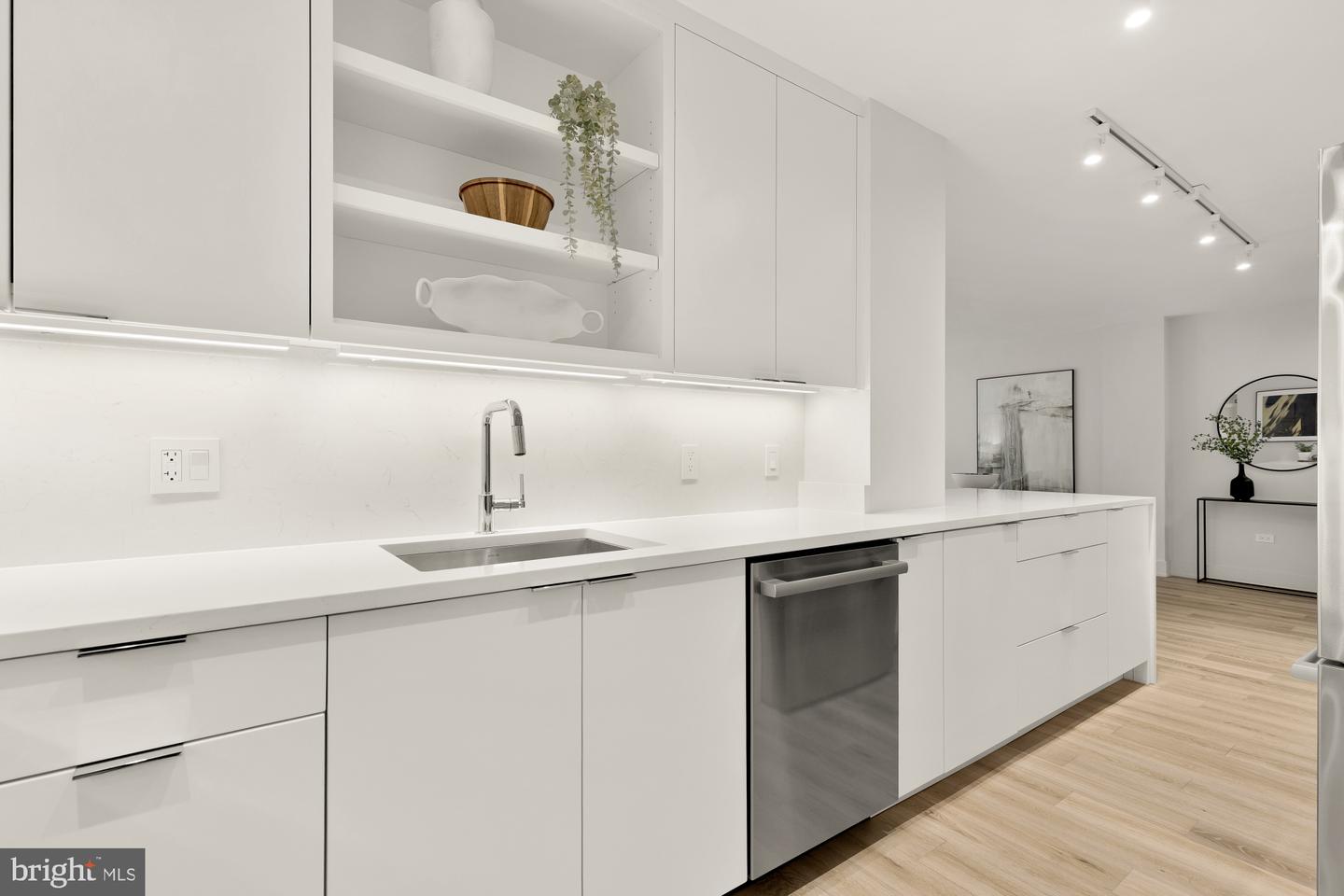 2939 VAN NESS ST NW #422, WASHINGTON, District Of Columbia 20008, 1 Bedroom Bedrooms, ,1 BathroomBathrooms,Residential,For sale,2939 VAN NESS ST NW #422,DCDC2241200 MLS # DCDC2241200