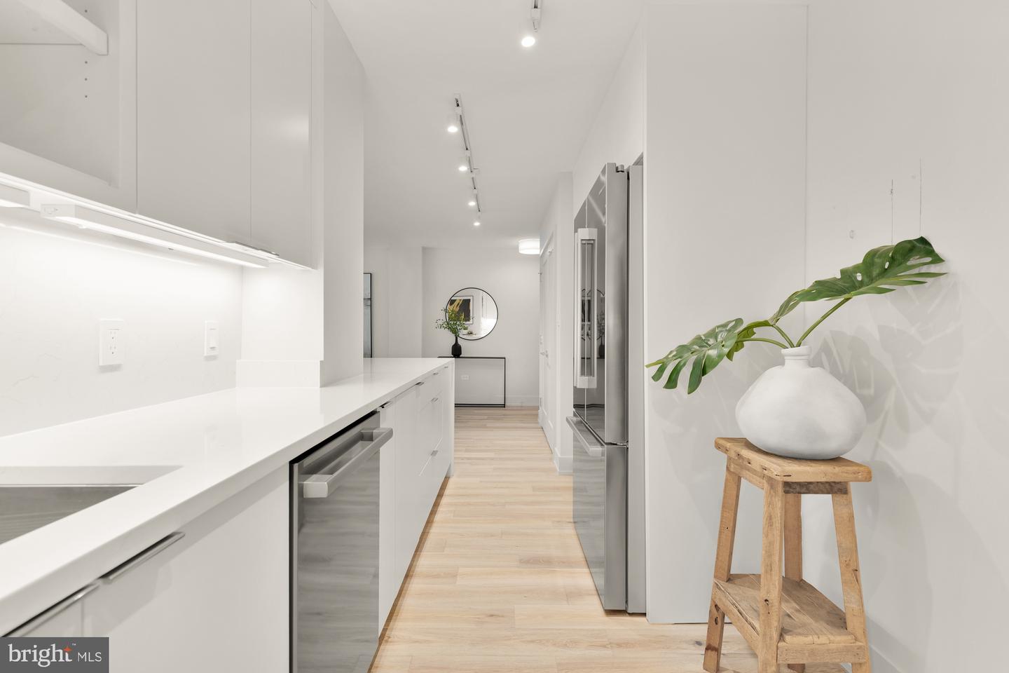 2939 VAN NESS ST NW #422, WASHINGTON, District Of Columbia 20008, 1 Bedroom Bedrooms, ,1 BathroomBathrooms,Residential,For sale,2939 VAN NESS ST NW #422,DCDC2241200 MLS # DCDC2241200