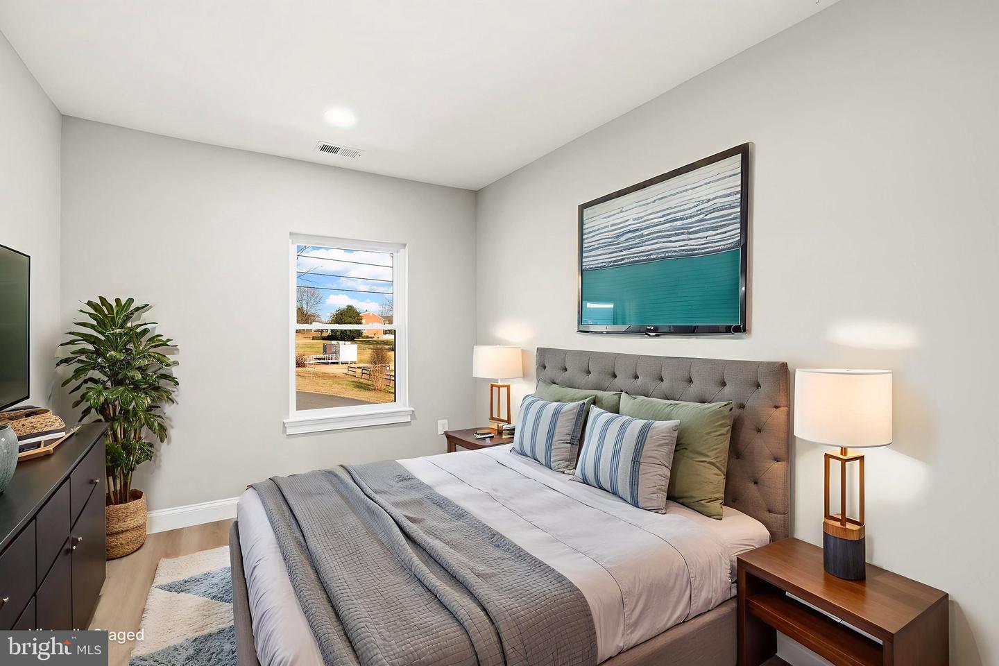 1008 LAFAYETTE BLVD, FREDERICKSBURG, Virginia 22401, 3 Bedrooms Bedrooms, 8 Rooms Rooms,2 BathroomsBathrooms,Residential,For sale,1008 LAFAYETTE BLVD,VAFB2009520 MLS # VAFB2009520