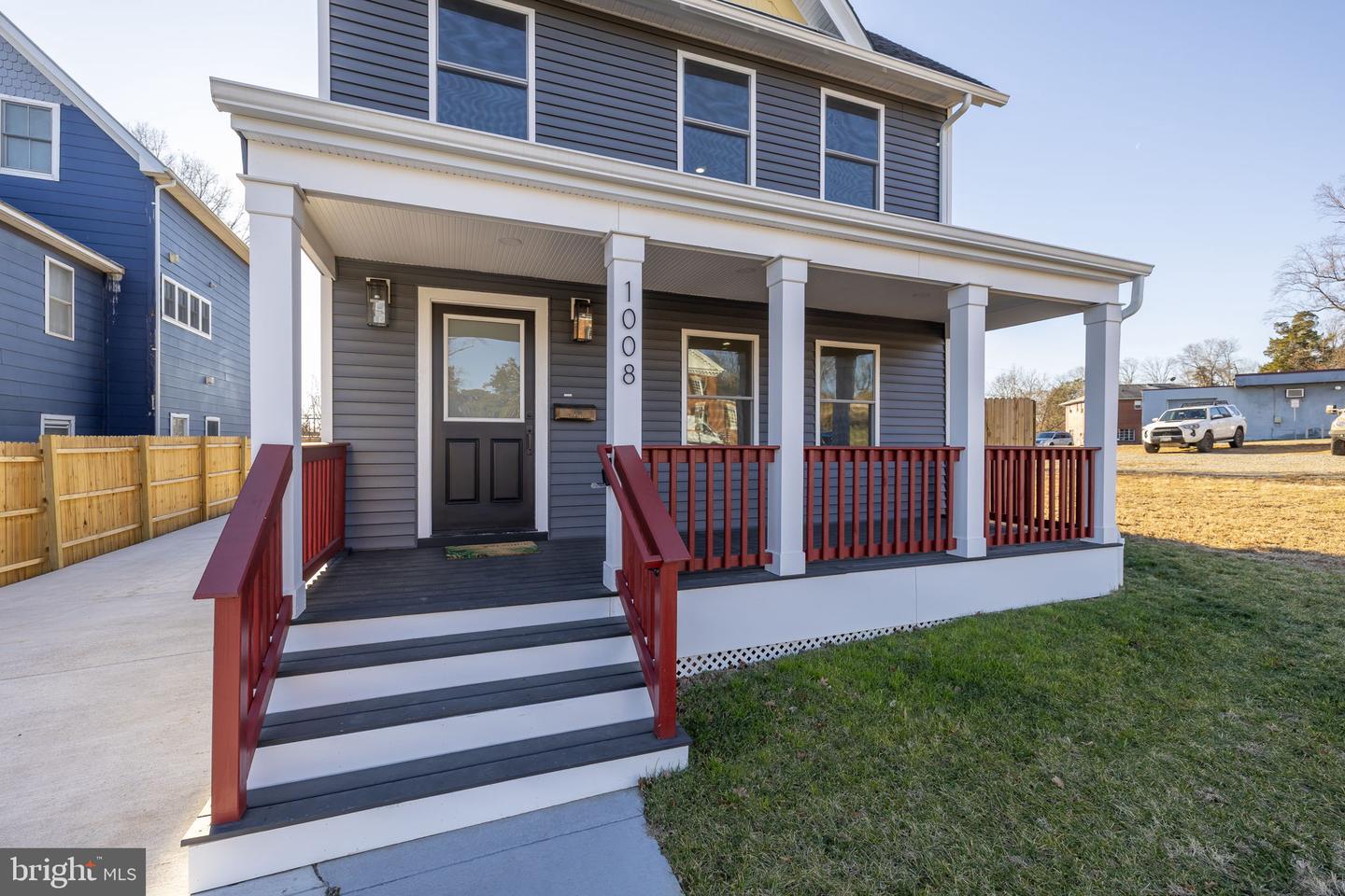 1008 LAFAYETTE BLVD, FREDERICKSBURG, Virginia 22401, 3 Bedrooms Bedrooms, 8 Rooms Rooms,2 BathroomsBathrooms,Residential,For sale,1008 LAFAYETTE BLVD,VAFB2009520 MLS # VAFB2009520