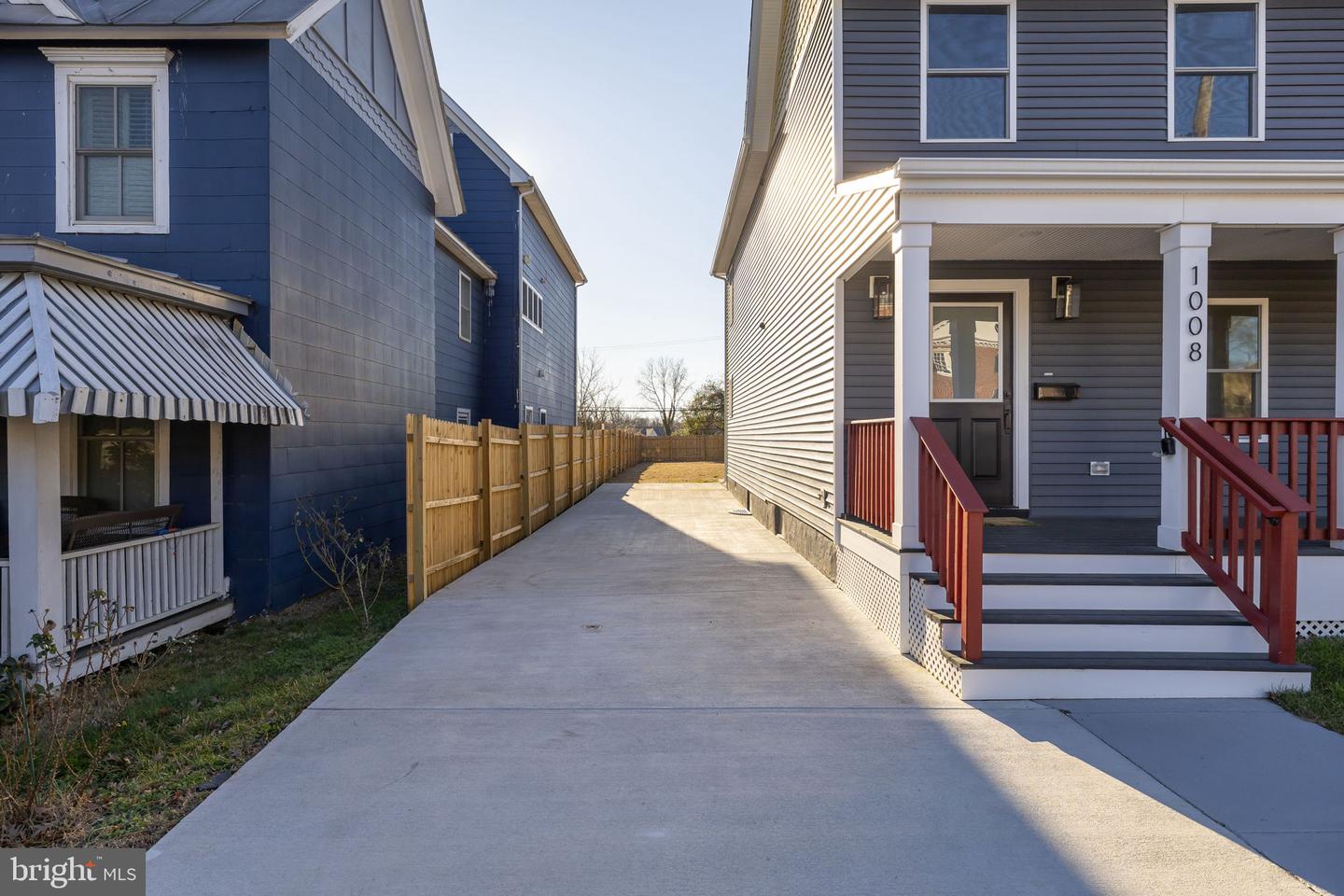 1008 LAFAYETTE BLVD, FREDERICKSBURG, Virginia 22401, 3 Bedrooms Bedrooms, 8 Rooms Rooms,2 BathroomsBathrooms,Residential,For sale,1008 LAFAYETTE BLVD,VAFB2009520 MLS # VAFB2009520