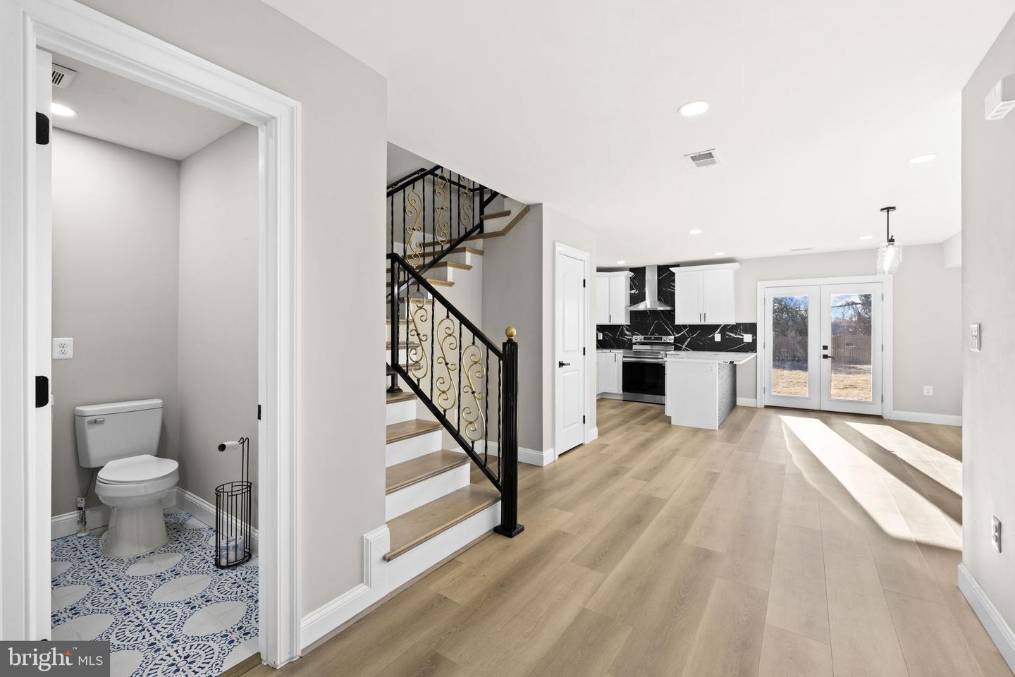 1008 LAFAYETTE BLVD, FREDERICKSBURG, Virginia 22401, 3 Bedrooms Bedrooms, 8 Rooms Rooms,2 BathroomsBathrooms,Residential,For sale,1008 LAFAYETTE BLVD,VAFB2009520 MLS # VAFB2009520