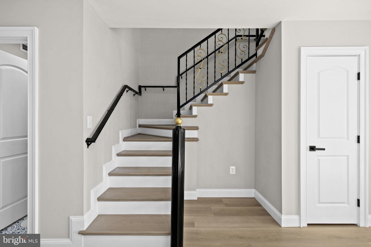 1008 LAFAYETTE BLVD, FREDERICKSBURG, Virginia 22401, 3 Bedrooms Bedrooms, 8 Rooms Rooms,2 BathroomsBathrooms,Residential,For sale,1008 LAFAYETTE BLVD,VAFB2009520 MLS # VAFB2009520