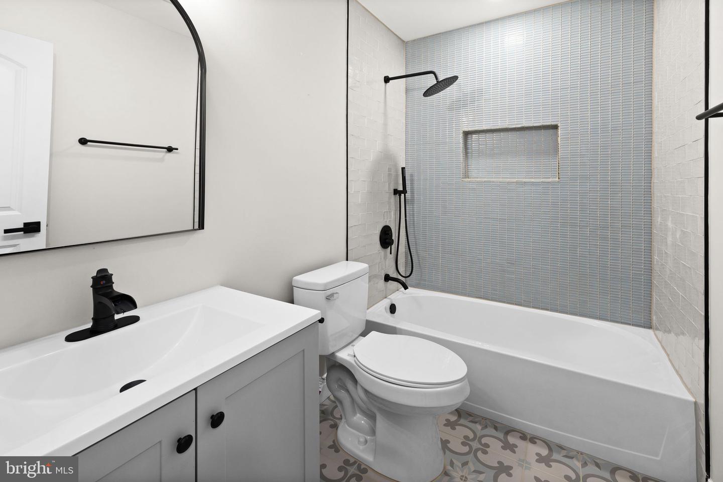 1008 LAFAYETTE BLVD, FREDERICKSBURG, Virginia 22401, 3 Bedrooms Bedrooms, 8 Rooms Rooms,2 BathroomsBathrooms,Residential,For sale,1008 LAFAYETTE BLVD,VAFB2009520 MLS # VAFB2009520