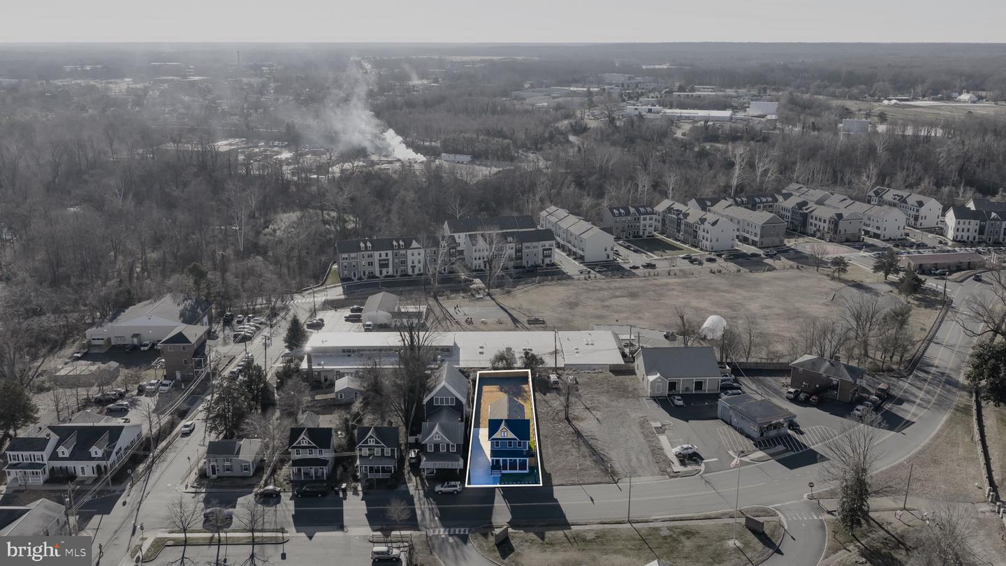 1008 LAFAYETTE BLVD, FREDERICKSBURG, Virginia 22401, 3 Bedrooms Bedrooms, 8 Rooms Rooms,2 BathroomsBathrooms,Residential,For sale,1008 LAFAYETTE BLVD,VAFB2009520 MLS # VAFB2009520