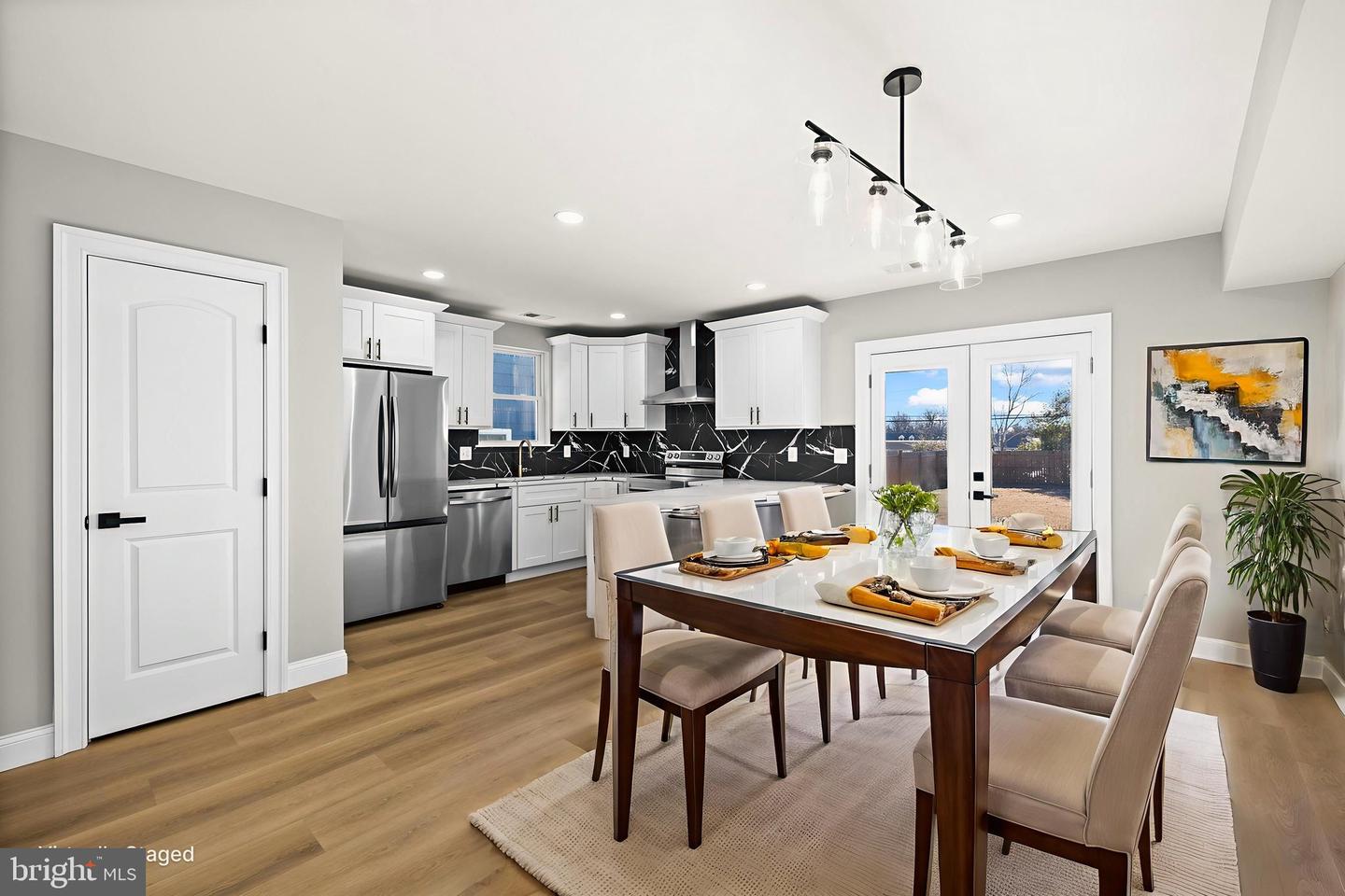 1008 LAFAYETTE BLVD, FREDERICKSBURG, Virginia 22401, 3 Bedrooms Bedrooms, 8 Rooms Rooms,2 BathroomsBathrooms,Residential,For sale,1008 LAFAYETTE BLVD,VAFB2009520 MLS # VAFB2009520