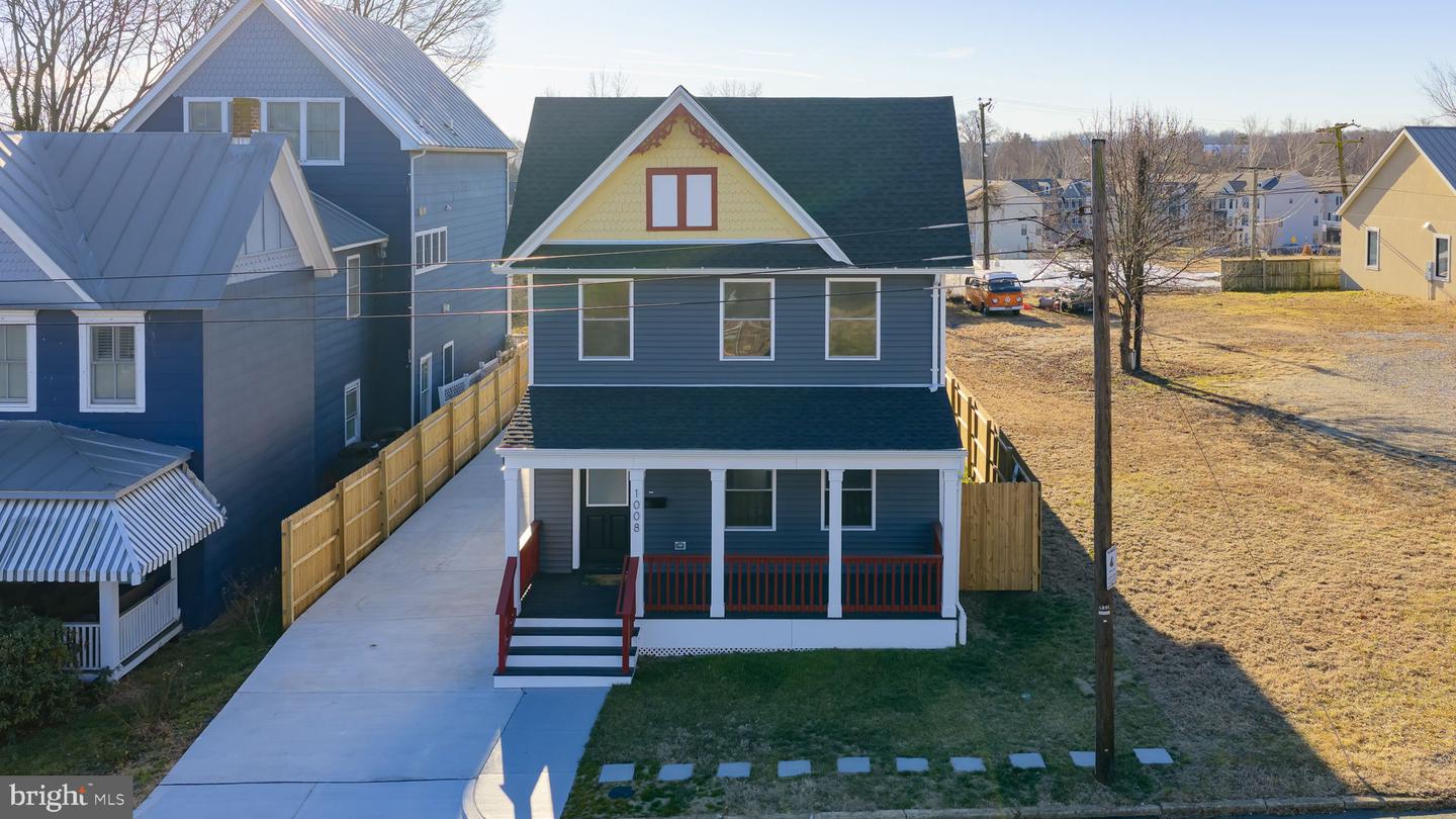 1008 LAFAYETTE BLVD, FREDERICKSBURG, Virginia 22401, 3 Bedrooms Bedrooms, 8 Rooms Rooms,2 BathroomsBathrooms,Residential,For sale,1008 LAFAYETTE BLVD,VAFB2009520 MLS # VAFB2009520