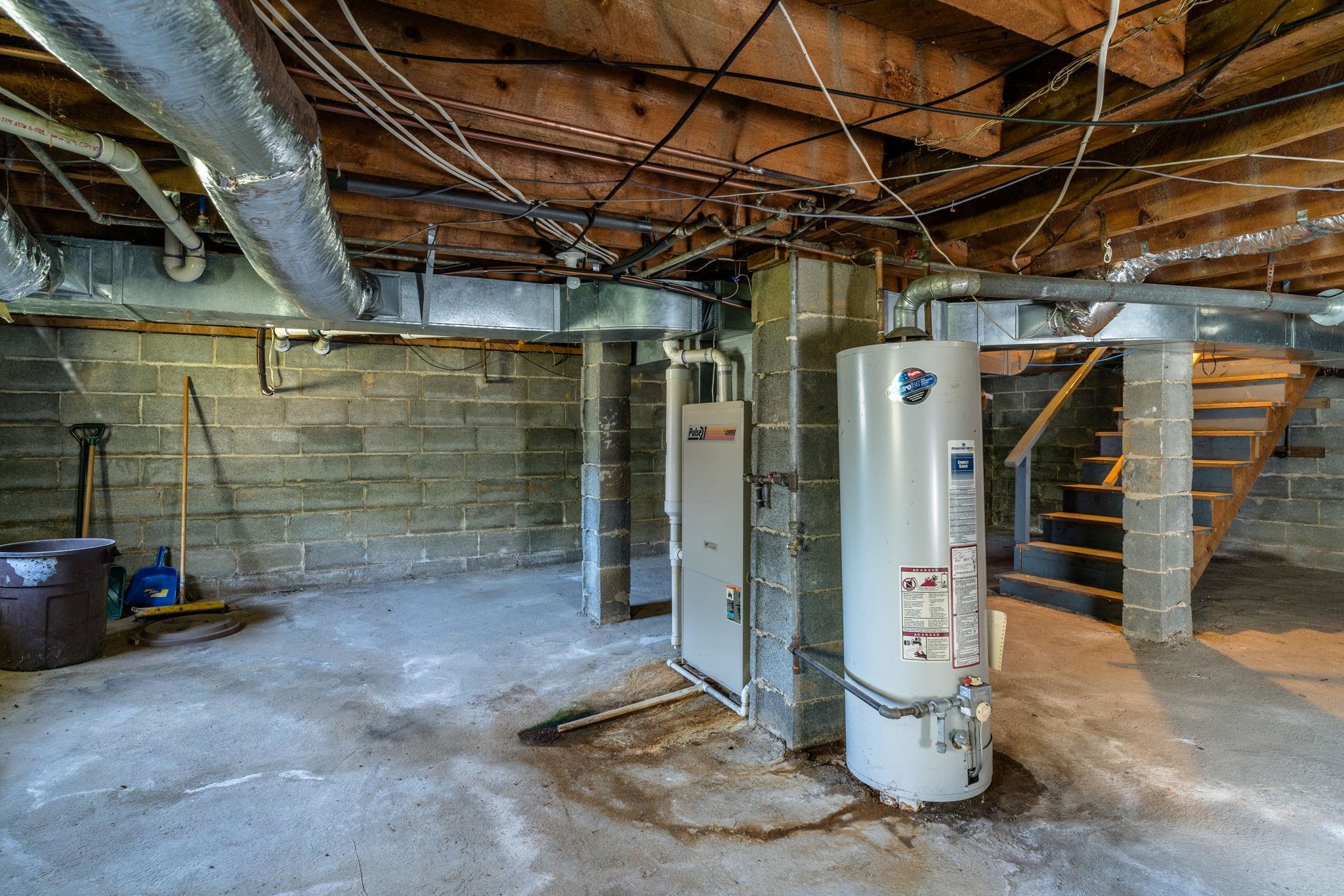 1110 CHURCHVILLE AVE, STAUNTON, Virginia 24401, ,Commercial,1110 CHURCHVILLE AVE,672440 MLS # 672440