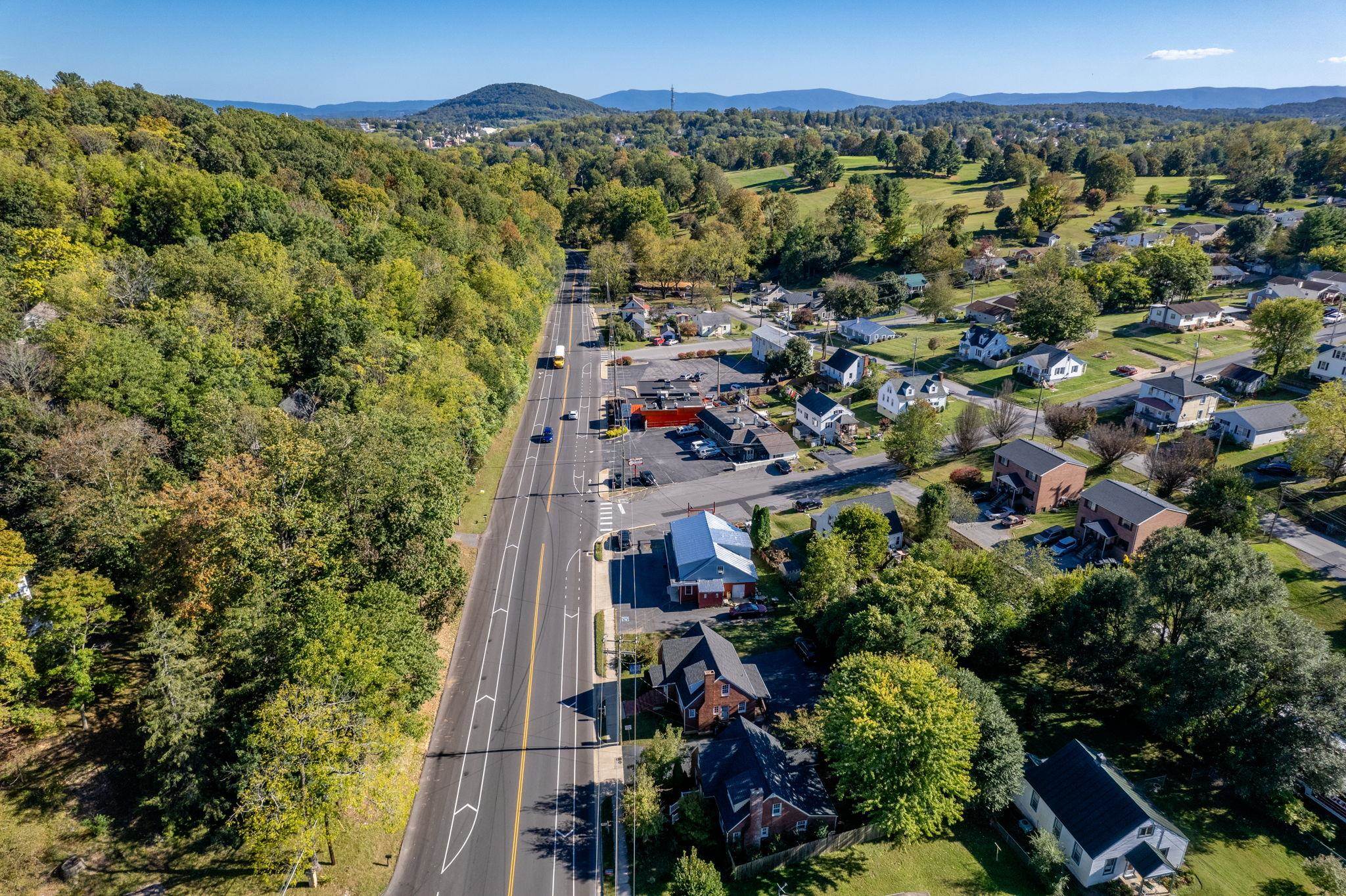 1110 CHURCHVILLE AVE, STAUNTON, Virginia 24401, ,Commercial,1110 CHURCHVILLE AVE,672440 MLS # 672440