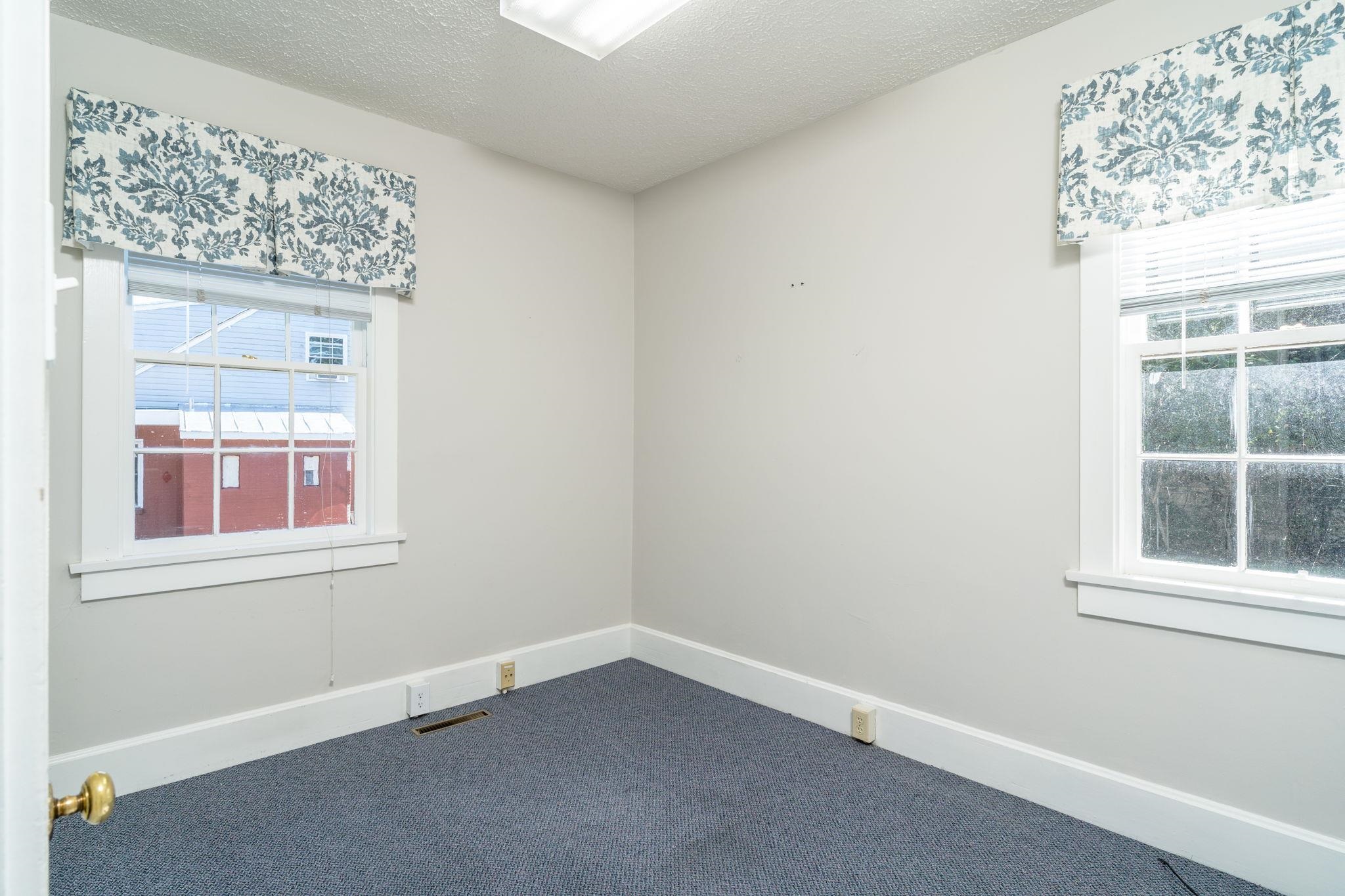 1110 CHURCHVILLE AVE, STAUNTON, Virginia 24401, ,Commercial,1110 CHURCHVILLE AVE,672440 MLS # 672440