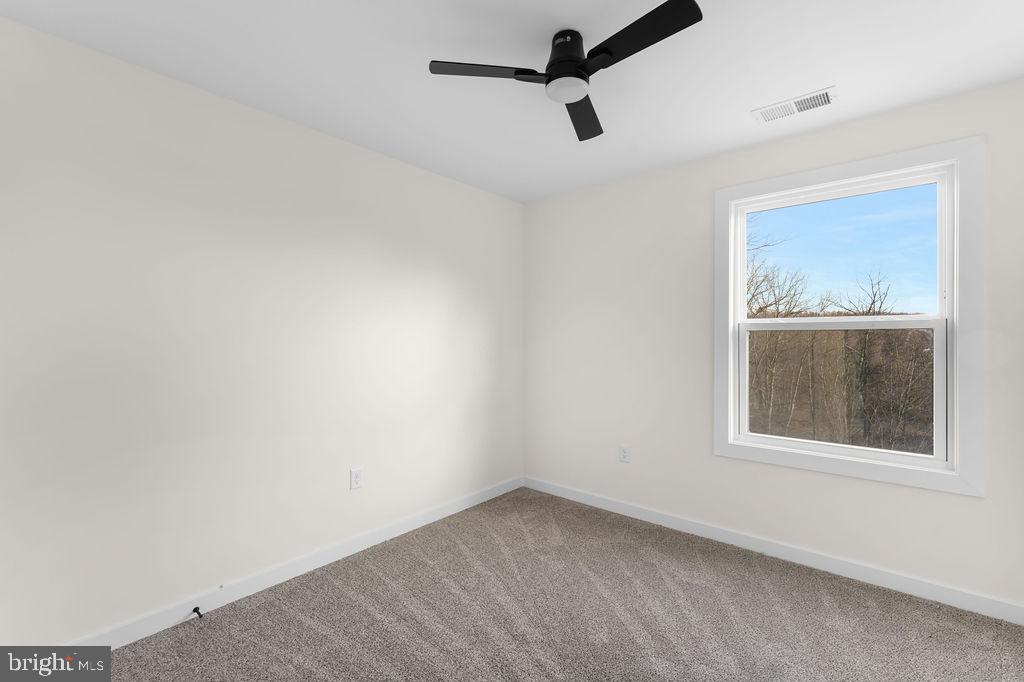 1086 REYNOLDS ROAD, CROSS JUNCTION, Virginia 22625, 4 Bedrooms Bedrooms, ,2 BathroomsBathrooms,Residential,For sale,1086 REYNOLDS ROAD,VAFV2036552 MLS # VAFV2036552