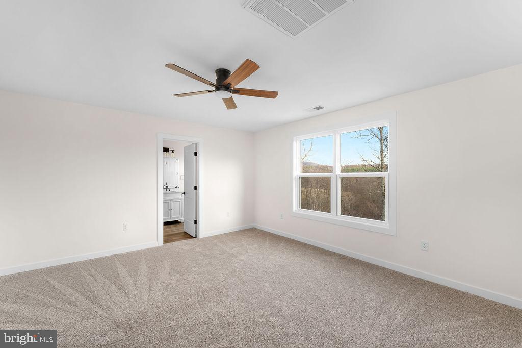 1086 REYNOLDS ROAD, CROSS JUNCTION, Virginia 22625, 4 Bedrooms Bedrooms, ,2 BathroomsBathrooms,Residential,For sale,1086 REYNOLDS ROAD,VAFV2036552 MLS # VAFV2036552