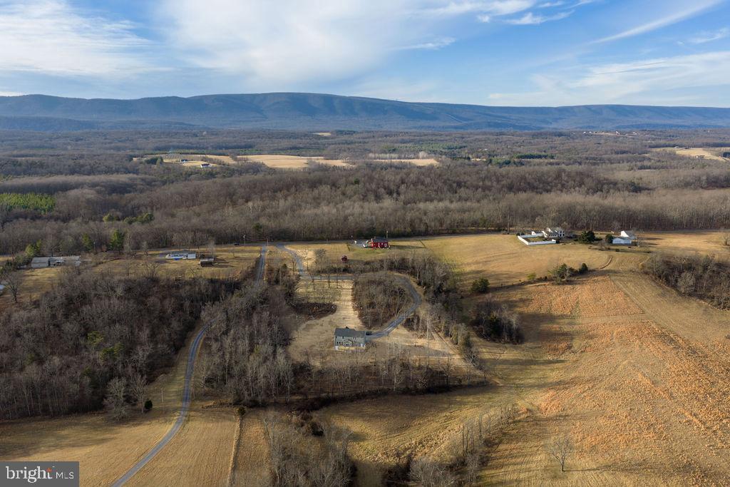 1086 REYNOLDS ROAD, CROSS JUNCTION, Virginia 22625, 4 Bedrooms Bedrooms, ,2 BathroomsBathrooms,Residential,For sale,1086 REYNOLDS ROAD,VAFV2036552 MLS # VAFV2036552