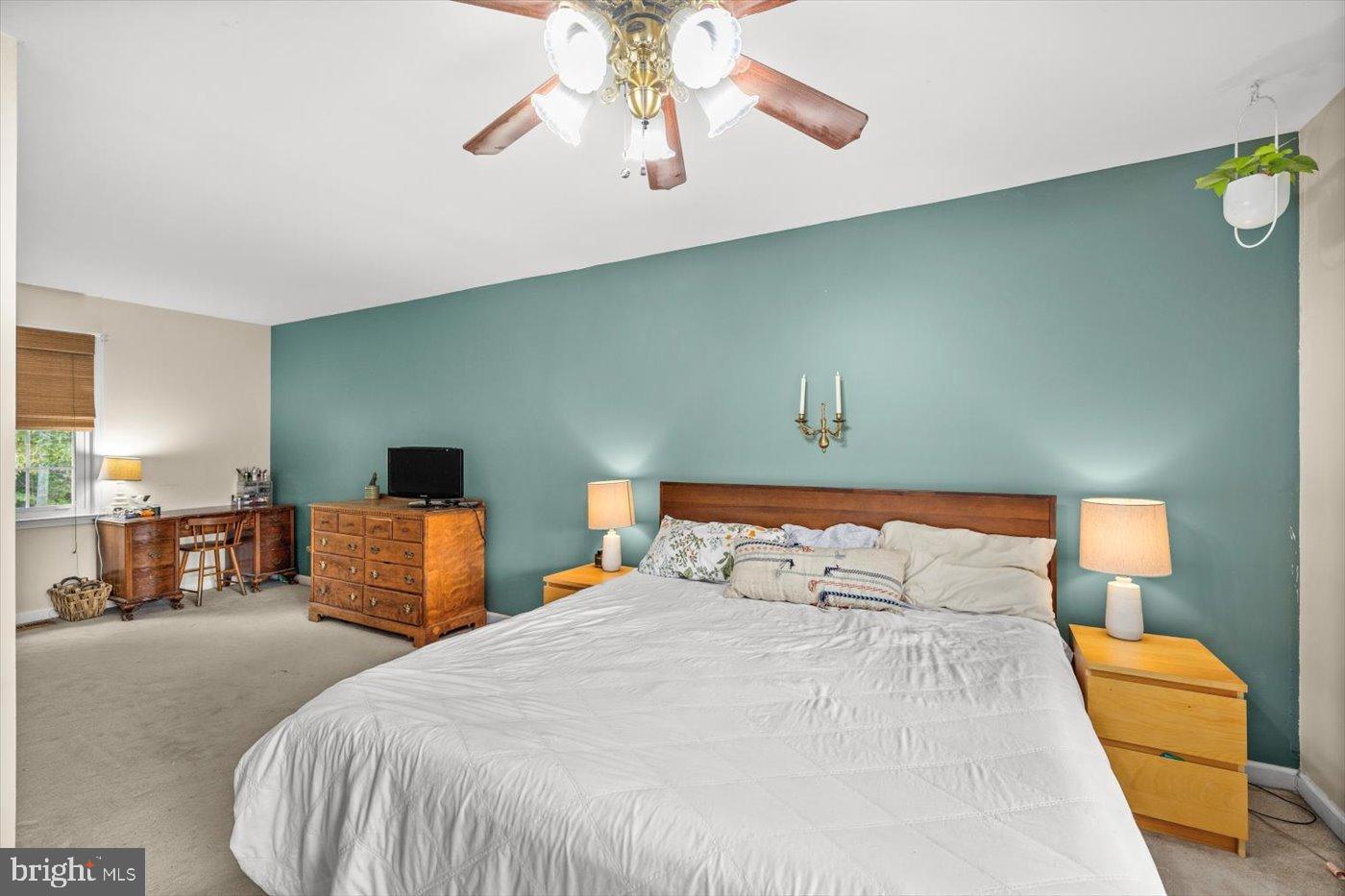 621 HOLLY CORNER RD, FREDERICKSBURG, Virginia 22406, 3 Bedrooms Bedrooms, 5 Rooms Rooms,2 BathroomsBathrooms,Residential,For sale,621 HOLLY CORNER RD,VAST2043240 MLS # VAST2043240