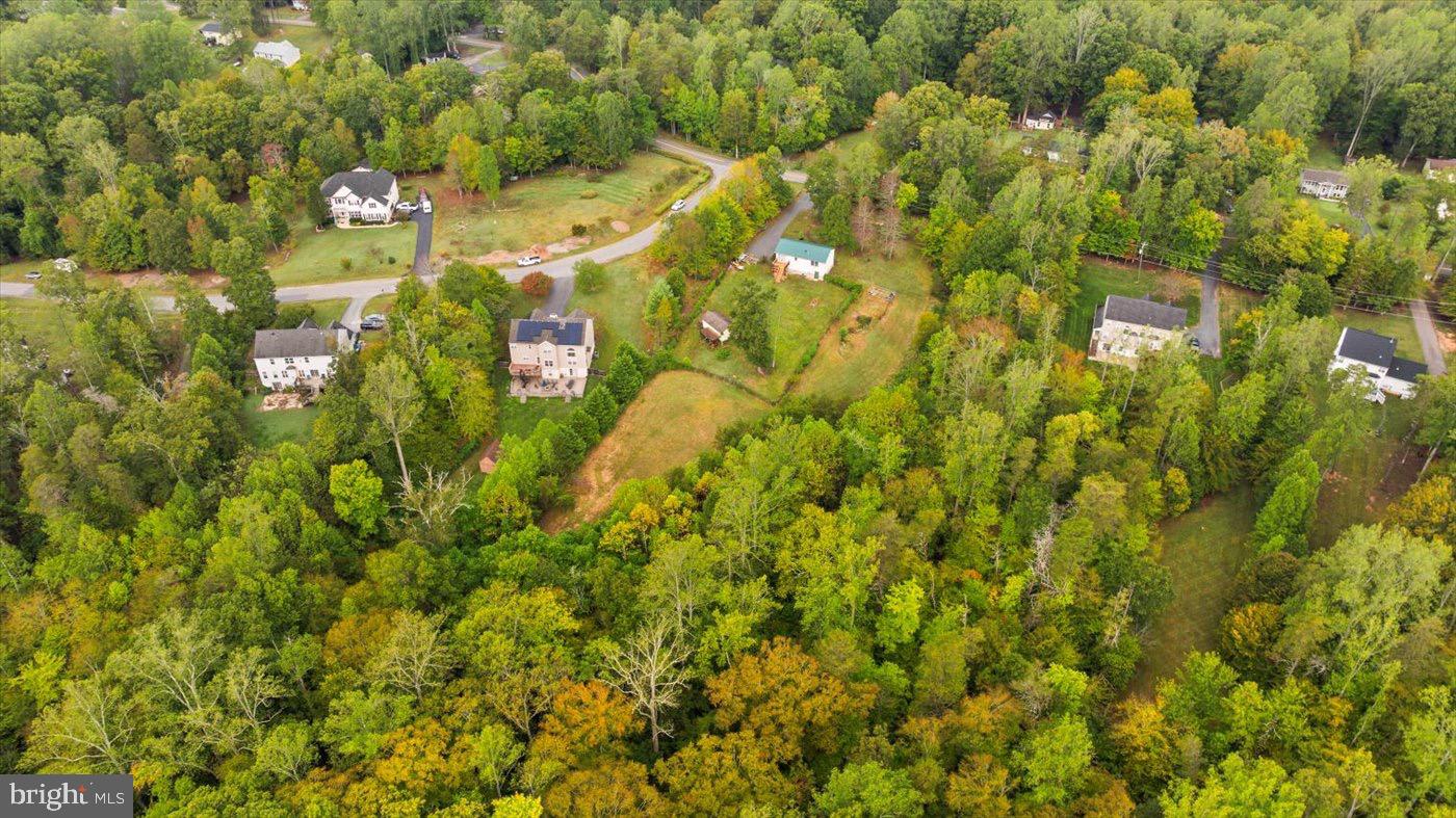 621 HOLLY CORNER RD, FREDERICKSBURG, Virginia 22406, 3 Bedrooms Bedrooms, 5 Rooms Rooms,2 BathroomsBathrooms,Residential,For sale,621 HOLLY CORNER RD,VAST2043240 MLS # VAST2043240