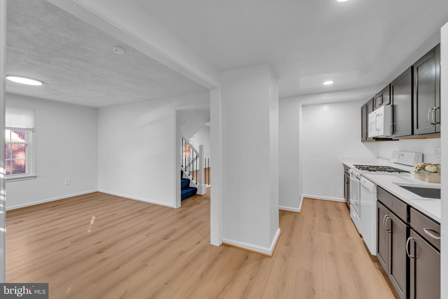 13115 VINEYARD WAY, WOODBRIDGE, Virginia 22191, 4 Bedrooms Bedrooms, ,3 BathroomsBathrooms,Residential,For sale,13115 VINEYARD WAY,VAPW2105840 MLS # VAPW2105840