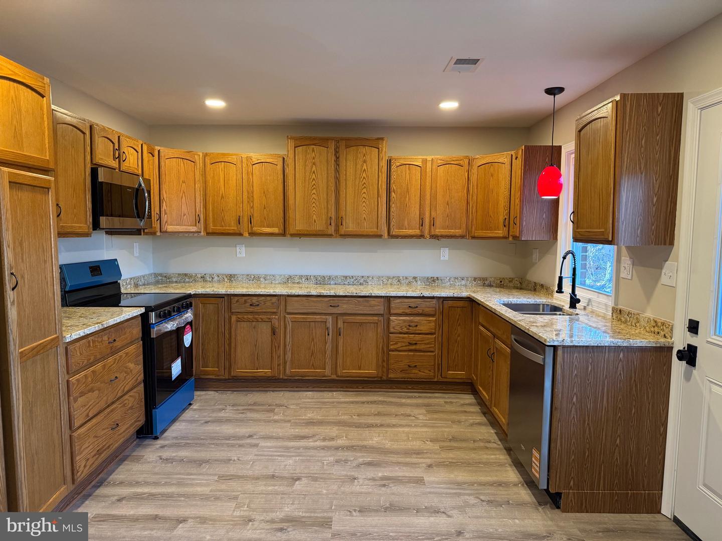 3903 SWANSON CT, FREDERICKSBURG, Virginia 22408, 4 Bedrooms Bedrooms, ,2 BathroomsBathrooms,Residential,For sale,3903 SWANSON CT,VASP2037136 MLS # VASP2037136