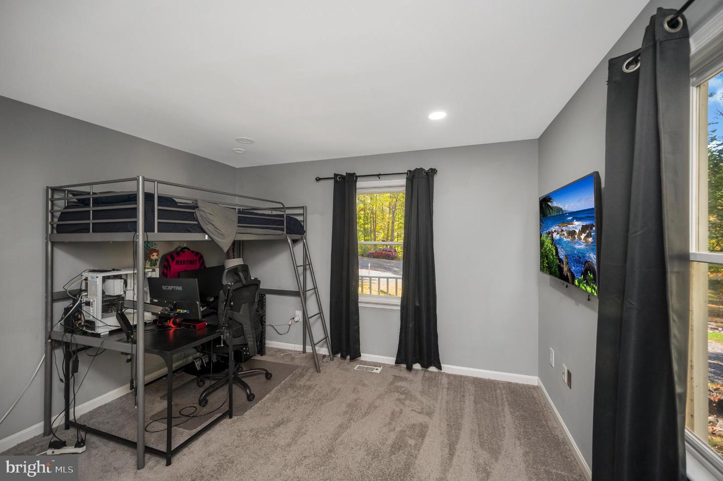 12503 FLOCK CT, SPOTSYLVANIA, Virginia 22551, 4 Bedrooms Bedrooms, 9 Rooms Rooms,3 BathroomsBathrooms,Residential,For sale,12503 FLOCK CT,VASP2037162 MLS # VASP2037162