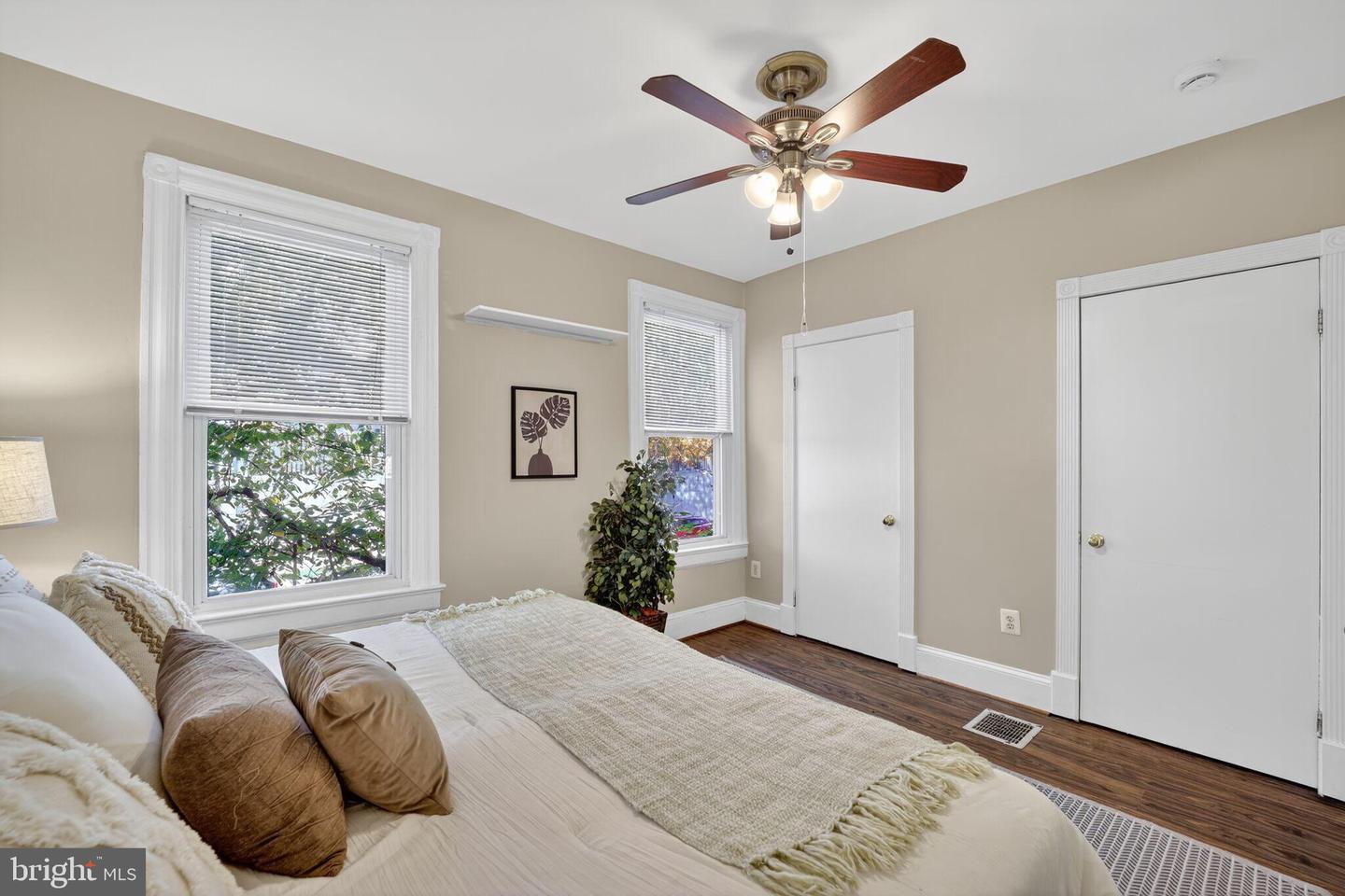 1642 FLORIDA AVE NW, WASHINGTON, District Of Columbia 20009, 3 Bedrooms Bedrooms, ,1 BathroomBathrooms,Residential,For sale,1642 FLORIDA AVE NW,DCDC2229020 MLS # DCDC2229020