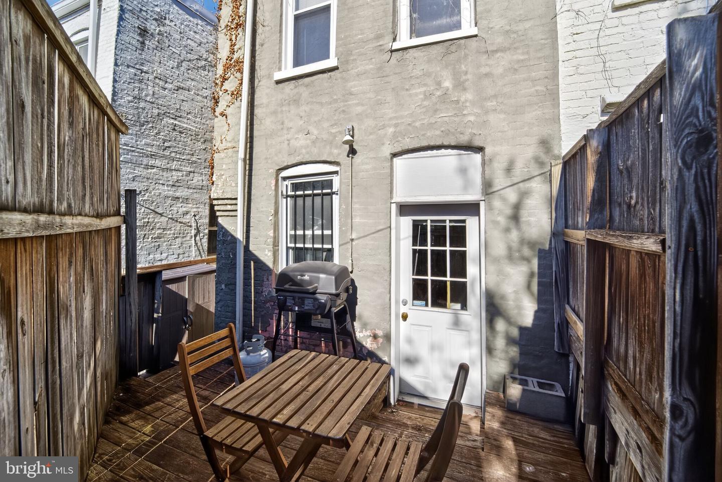 1642 FLORIDA AVE NW, WASHINGTON, District Of Columbia 20009, 3 Bedrooms Bedrooms, ,1 BathroomBathrooms,Residential,For sale,1642 FLORIDA AVE NW,DCDC2229020 MLS # DCDC2229020