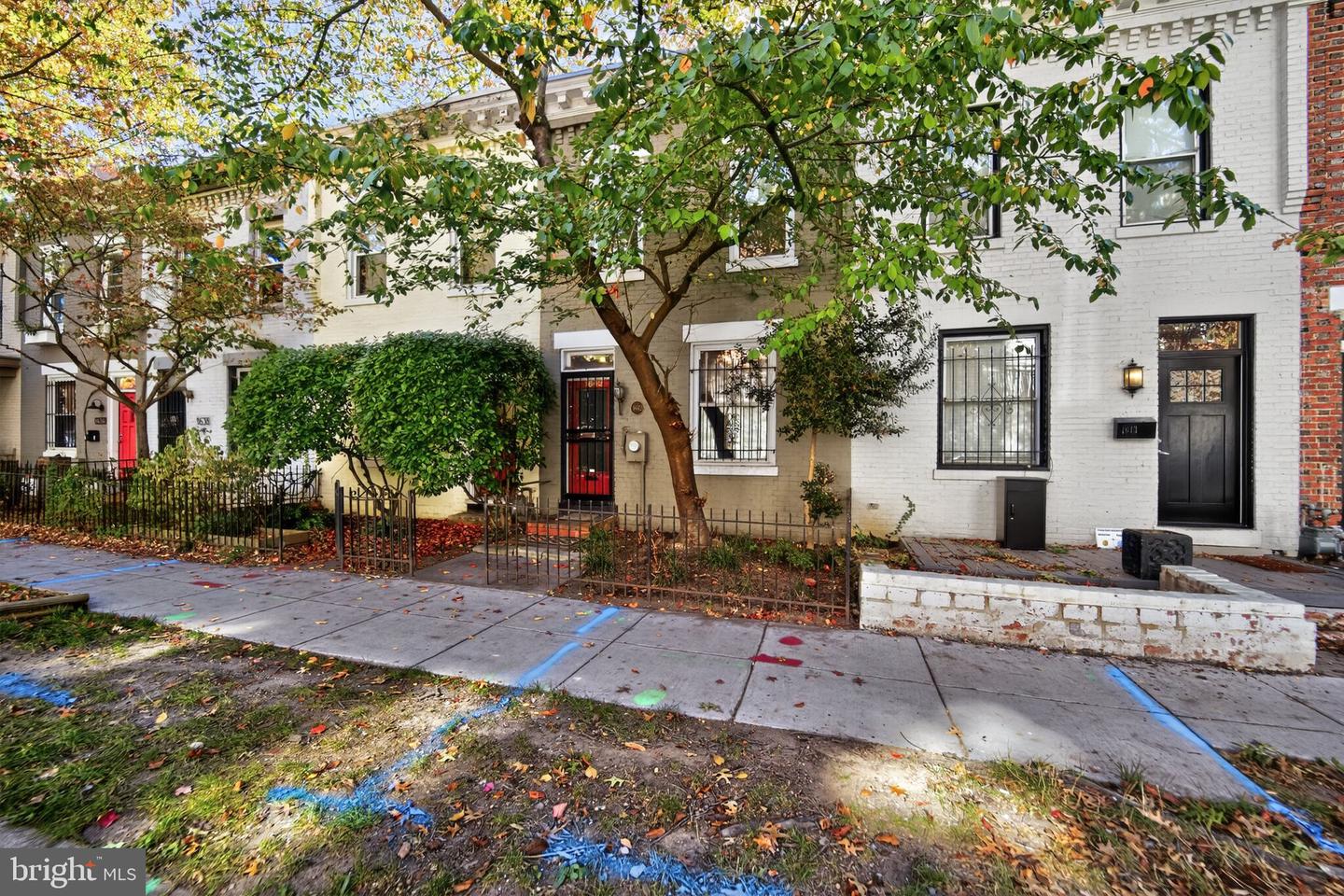 1642 FLORIDA AVE NW, WASHINGTON, District Of Columbia 20009, 3 Bedrooms Bedrooms, ,1 BathroomBathrooms,Residential,For sale,1642 FLORIDA AVE NW,DCDC2229020 MLS # DCDC2229020