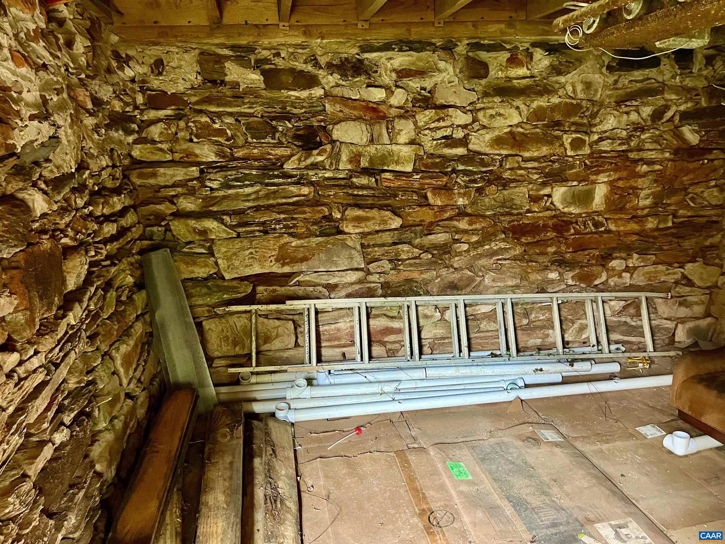 5515 GORDONSVILLE RD, KESWICK, Virginia 22947, 3 Bedrooms Bedrooms, ,2 BathroomsBathrooms,Residential,For sale,5515 GORDONSVILLE RD,670437 MLS # 670437