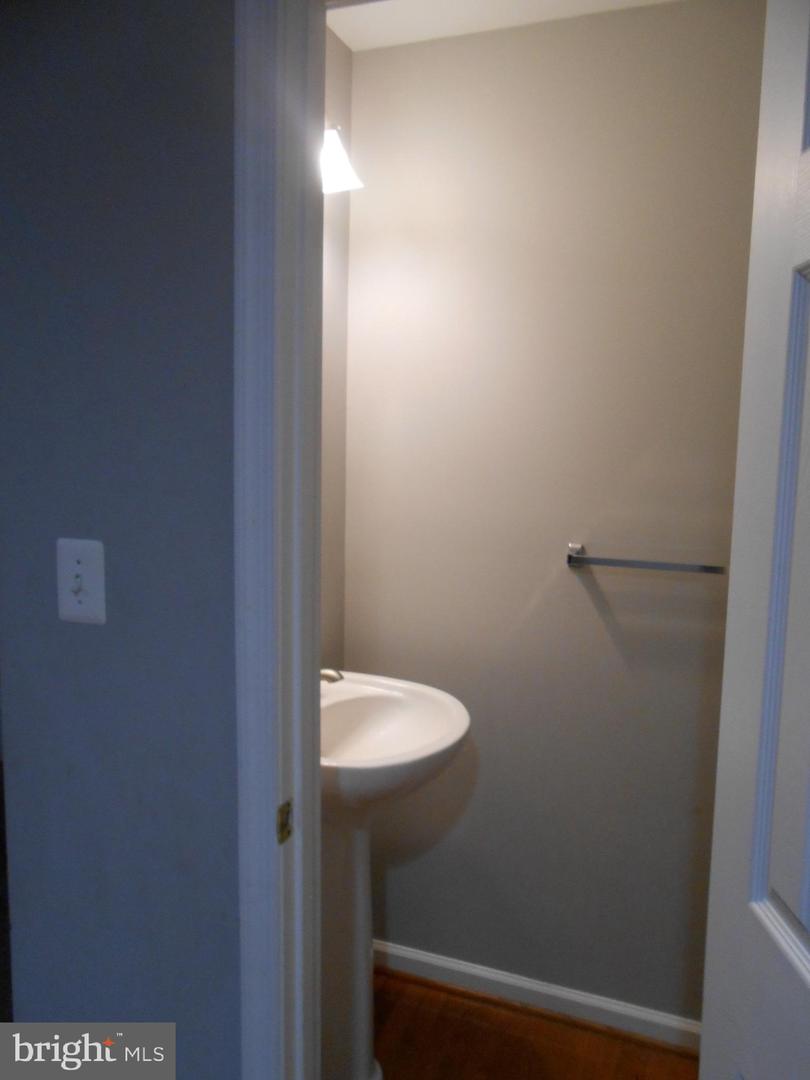 207 EASTSIDE, WINCHESTER, Virginia 22602, 4 Bedrooms Bedrooms, ,3 BathroomsBathrooms,Residential,For sale,207 EASTSIDE,VAFV2037926 MLS # VAFV2037926 207 EASTSIDE, WINCHESTER, Virginia 22602, 4 Bedrooms Bedrooms, ,3 BathroomsBathrooms,Residential,For sale,207 EASTSIDE,VAFV2037926 MLS # VAFV2037926