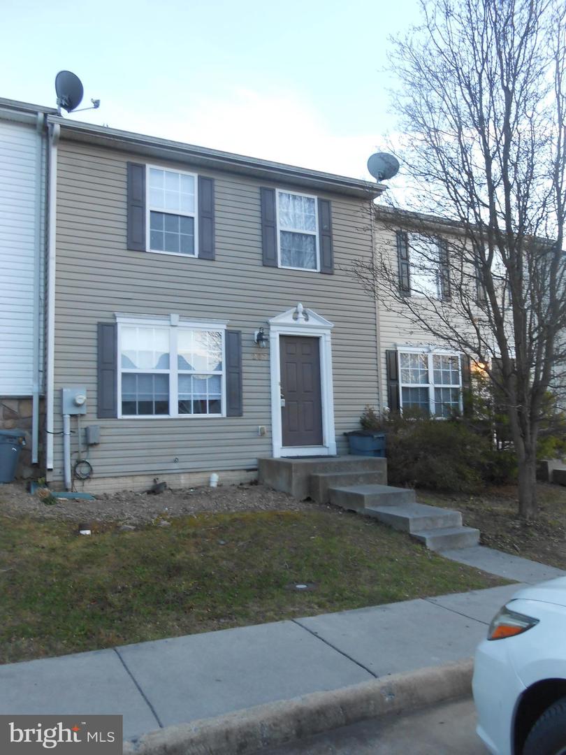 207 EASTSIDE, WINCHESTER, Virginia 22602, 4 Bedrooms Bedrooms, ,3 BathroomsBathrooms,Residential,For sale,207 EASTSIDE,VAFV2037926 MLS # VAFV2037926 207 EASTSIDE, WINCHESTER, Virginia 22602, 4 Bedrooms Bedrooms, ,3 BathroomsBathrooms,Residential,For sale,207 EASTSIDE,VAFV2037926 MLS # VAFV2037926