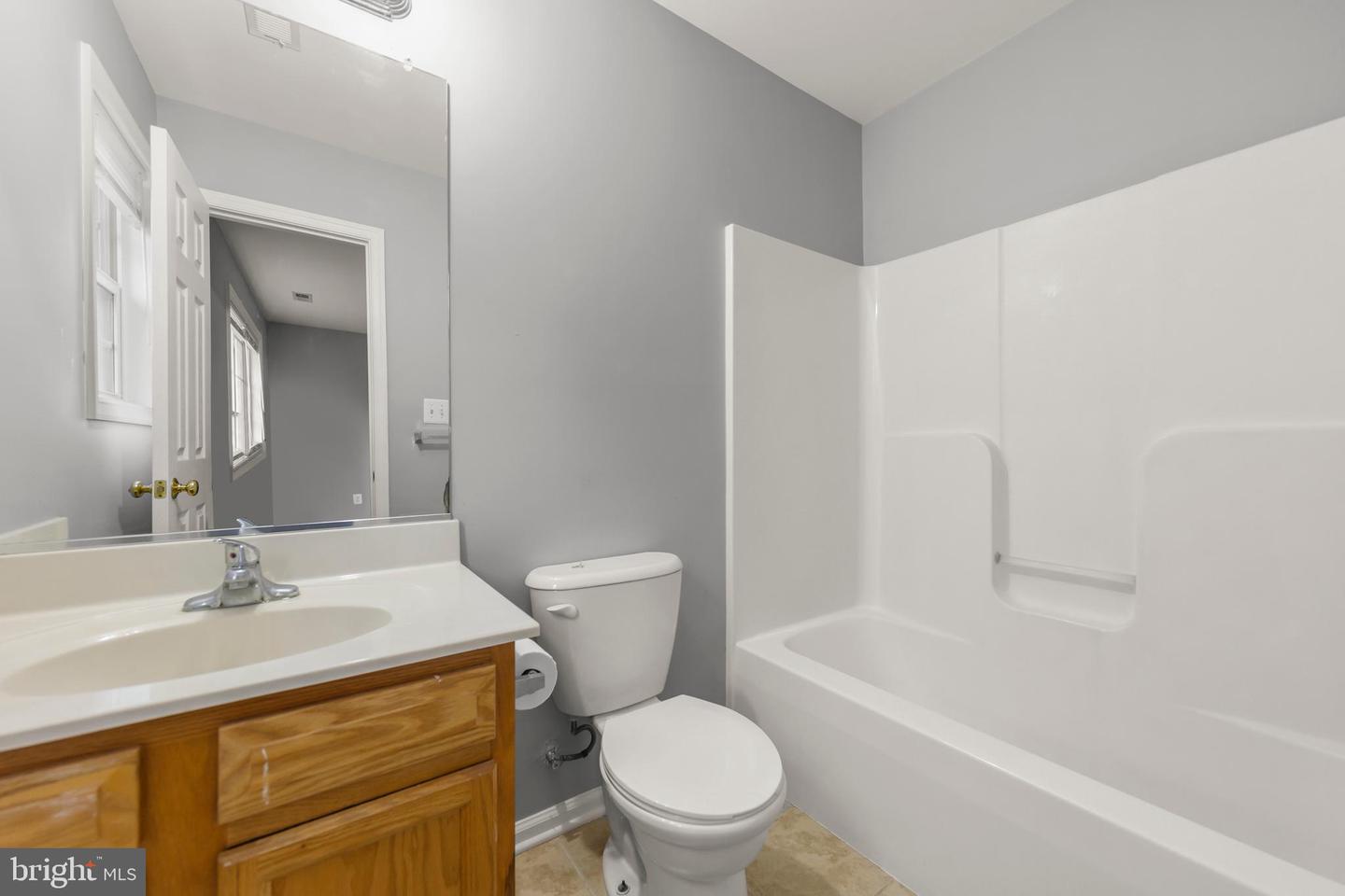 207 EASTSIDE, WINCHESTER, Virginia 22602, 4 Bedrooms Bedrooms, ,3 BathroomsBathrooms,Residential,For sale,207 EASTSIDE,VAFV2037926 MLS # VAFV2037926 207 EASTSIDE, WINCHESTER, Virginia 22602, 4 Bedrooms Bedrooms, ,3 BathroomsBathrooms,Residential,For sale,207 EASTSIDE,VAFV2037926 MLS # VAFV2037926