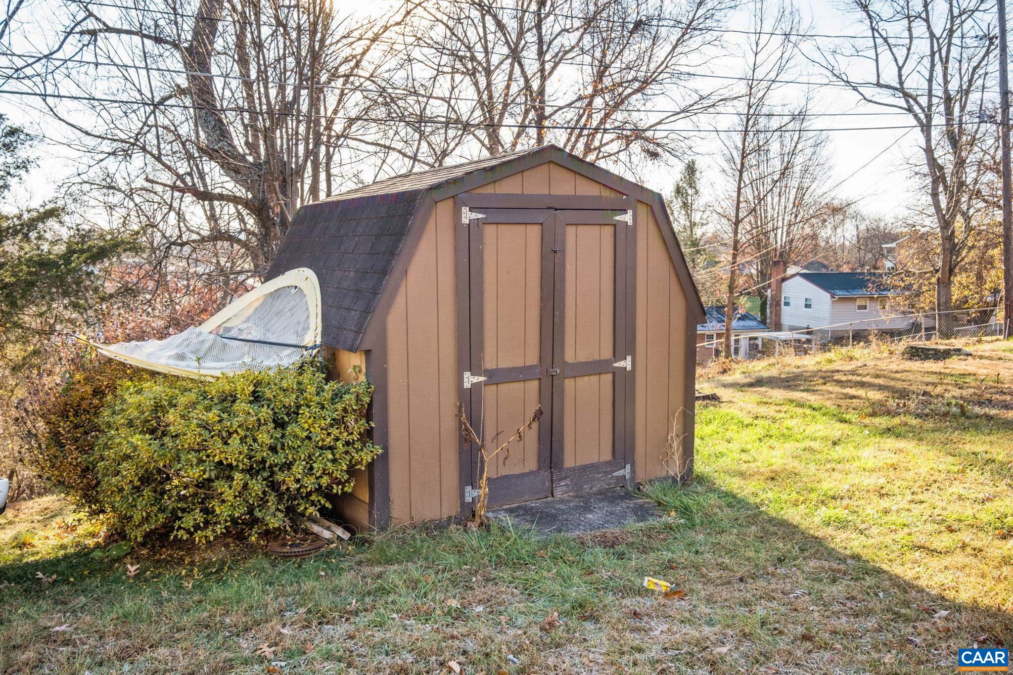 619 ESSEX DR, STAUNTON, Virginia 24401, 3 Bedrooms Bedrooms, ,2 BathroomsBathrooms,Residential,619 ESSEX DR,671771 MLS # 671771