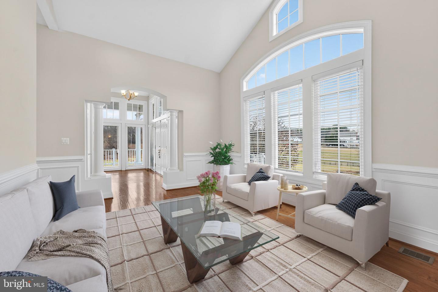 35047 SNICKERSVILLE TPKE, ROUND HILL, Virginia 20141, 4 Bedrooms Bedrooms, ,4 BathroomsBathrooms,Residential,For sale,35047 SNICKERSVILLE TPKE,VALO2111172 MLS # VALO2111172