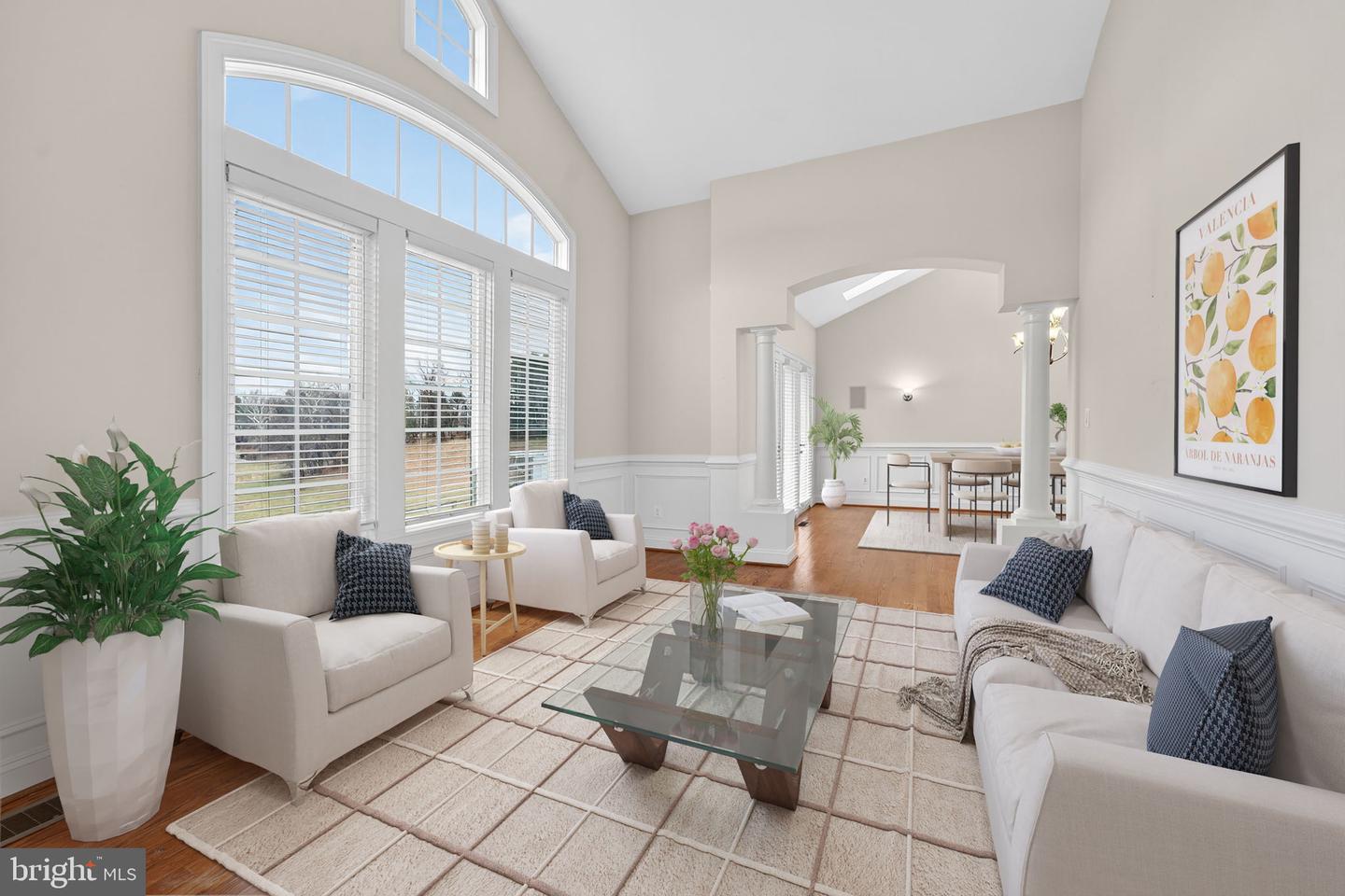 35047 SNICKERSVILLE TPKE, ROUND HILL, Virginia 20141, 4 Bedrooms Bedrooms, ,4 BathroomsBathrooms,Residential,For sale,35047 SNICKERSVILLE TPKE,VALO2111172 MLS # VALO2111172