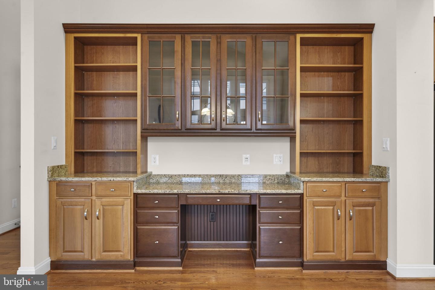 35047 SNICKERSVILLE TPKE, ROUND HILL, Virginia 20141, 4 Bedrooms Bedrooms, ,4 BathroomsBathrooms,Residential,For sale,35047 SNICKERSVILLE TPKE,VALO2111172 MLS # VALO2111172